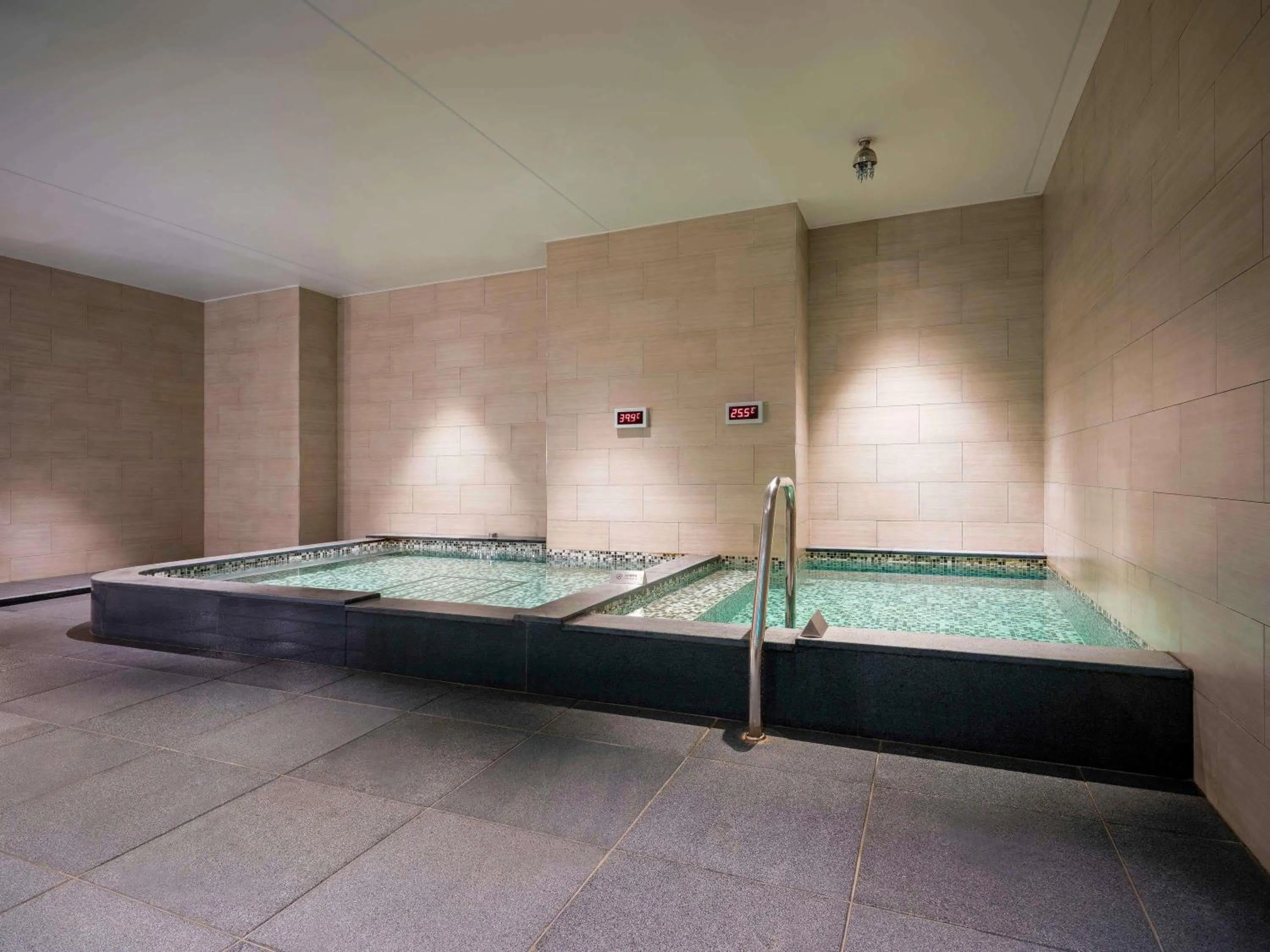 Property building in ibis Styles Ambassador Seoul Yongsan