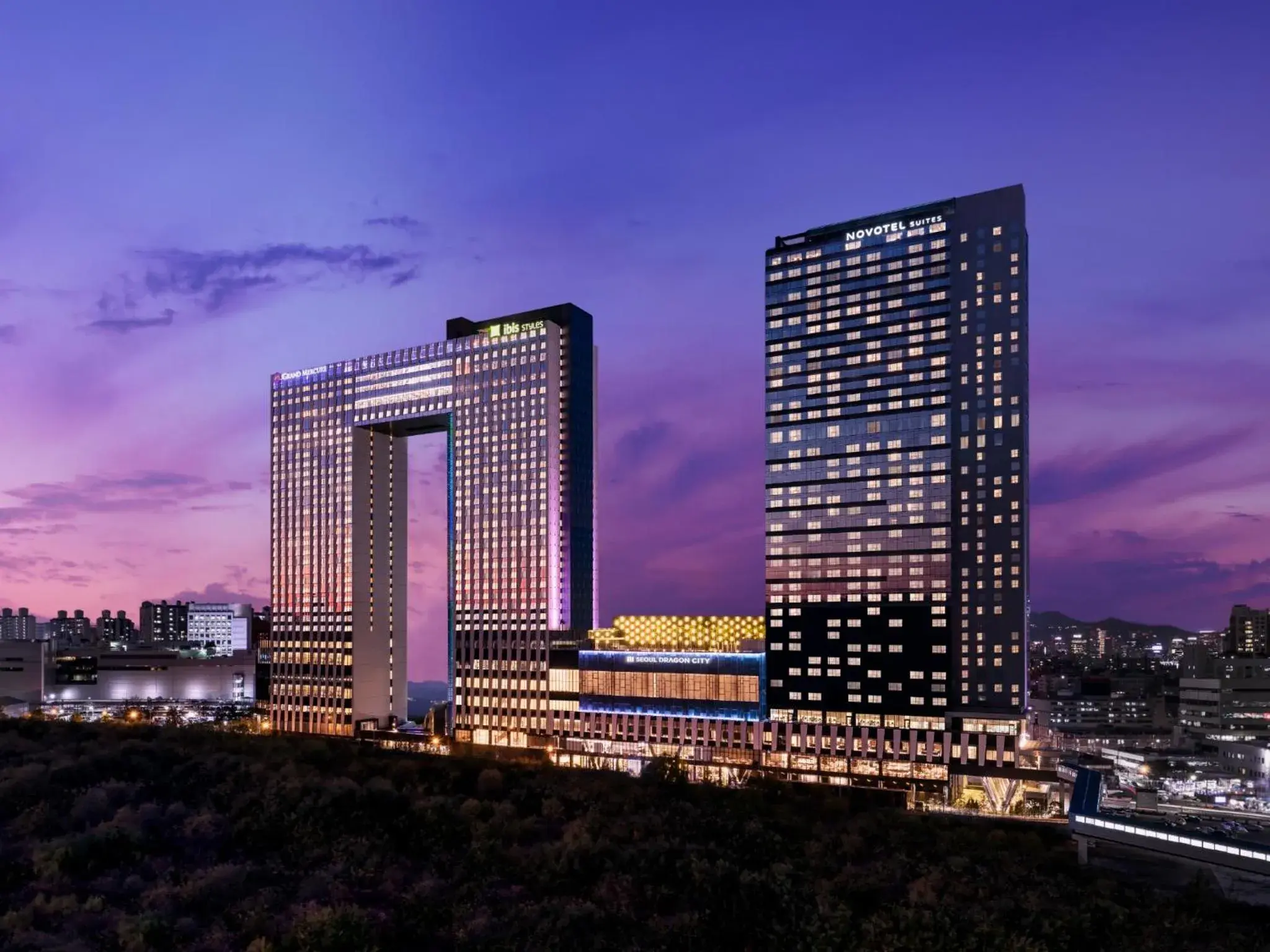 Facade/entrance in ibis Styles Ambassador Seoul Yongsan Facade/entrance in ibis Styles Ambassador Seoul Yongsan
