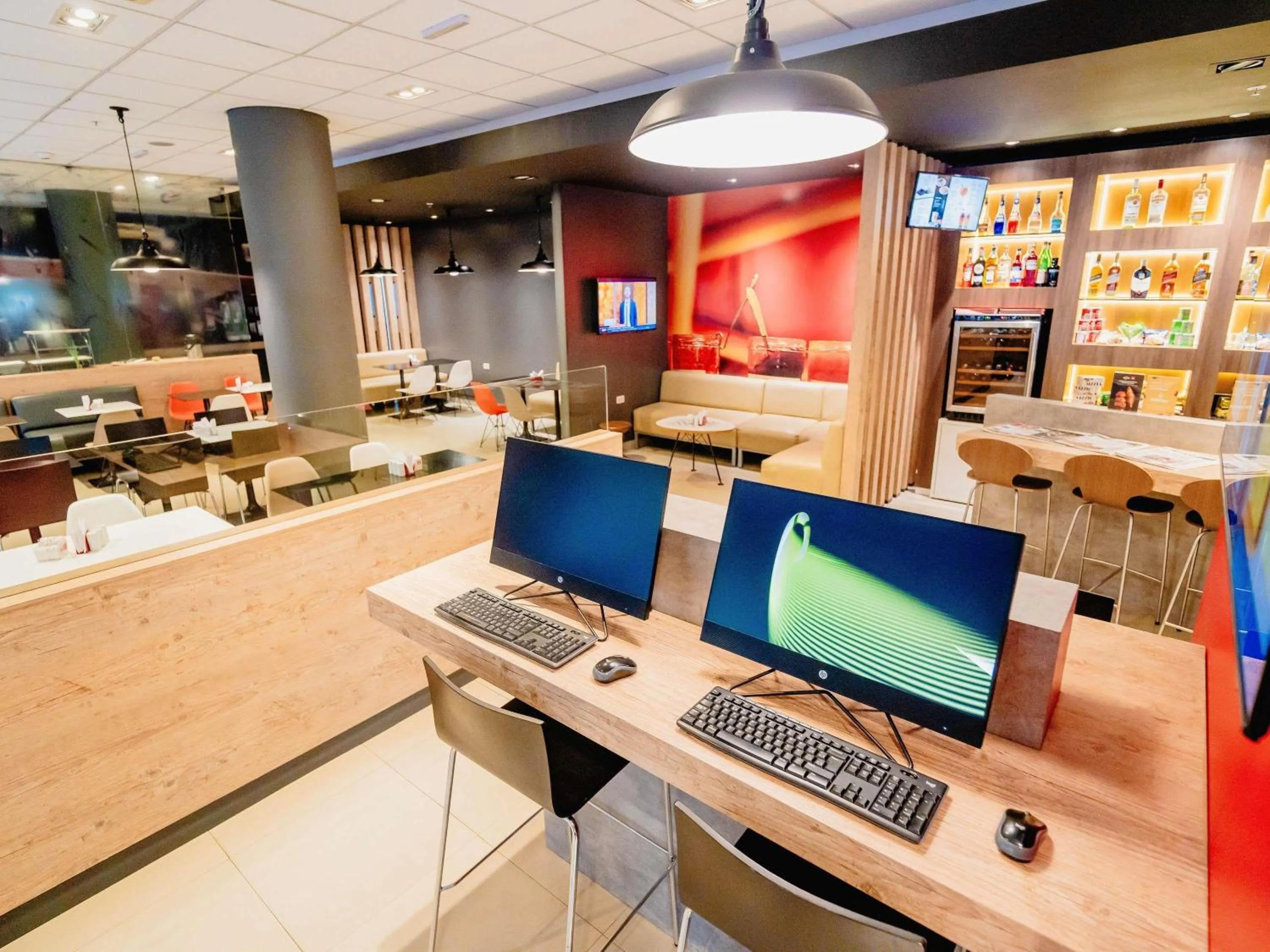Business facilities in ibis Asuncion