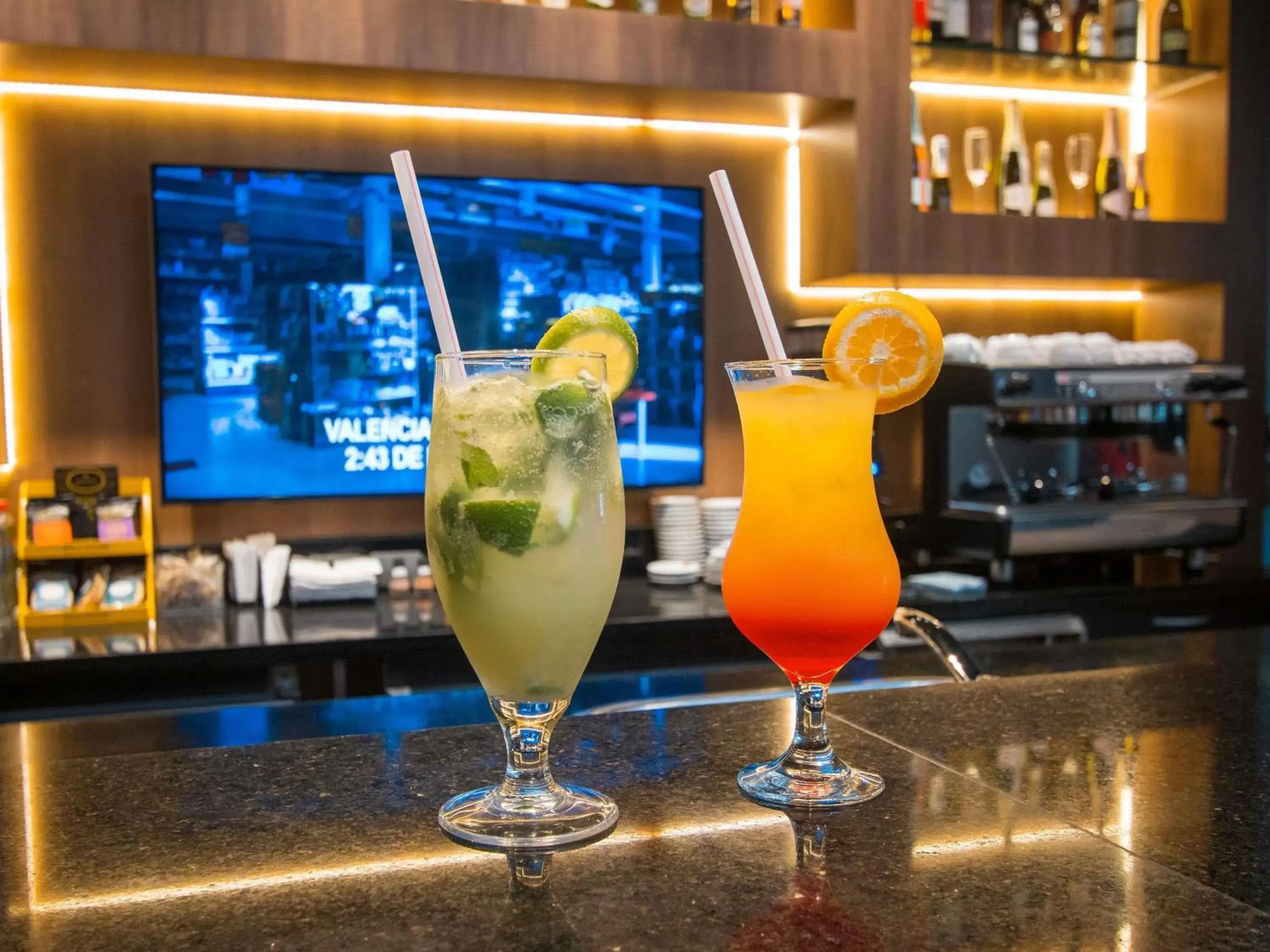 Lounge or bar in ibis Asuncion Lounge or bar in ibis Asuncion