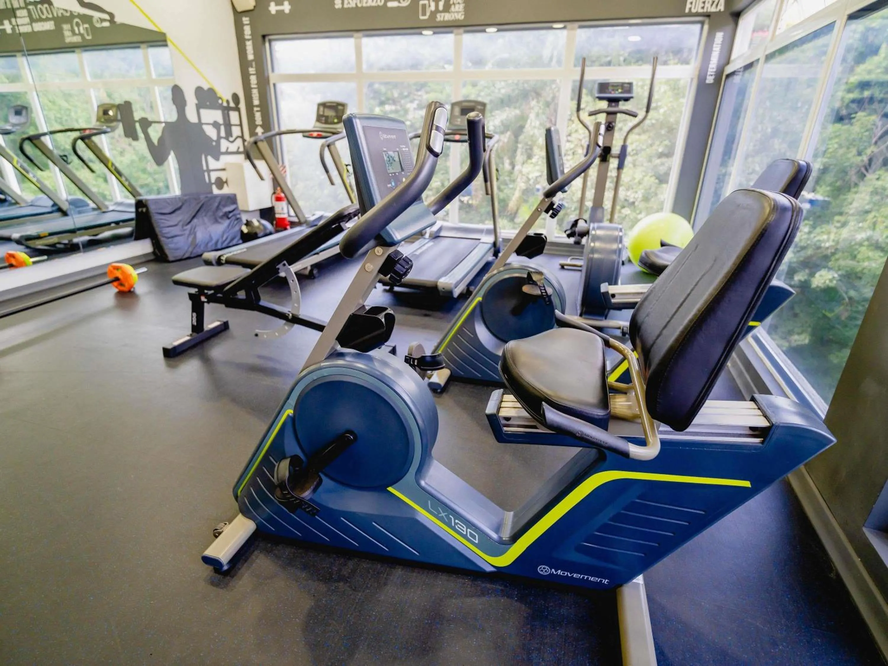 Fitness centre/facilities in ibis Asuncion