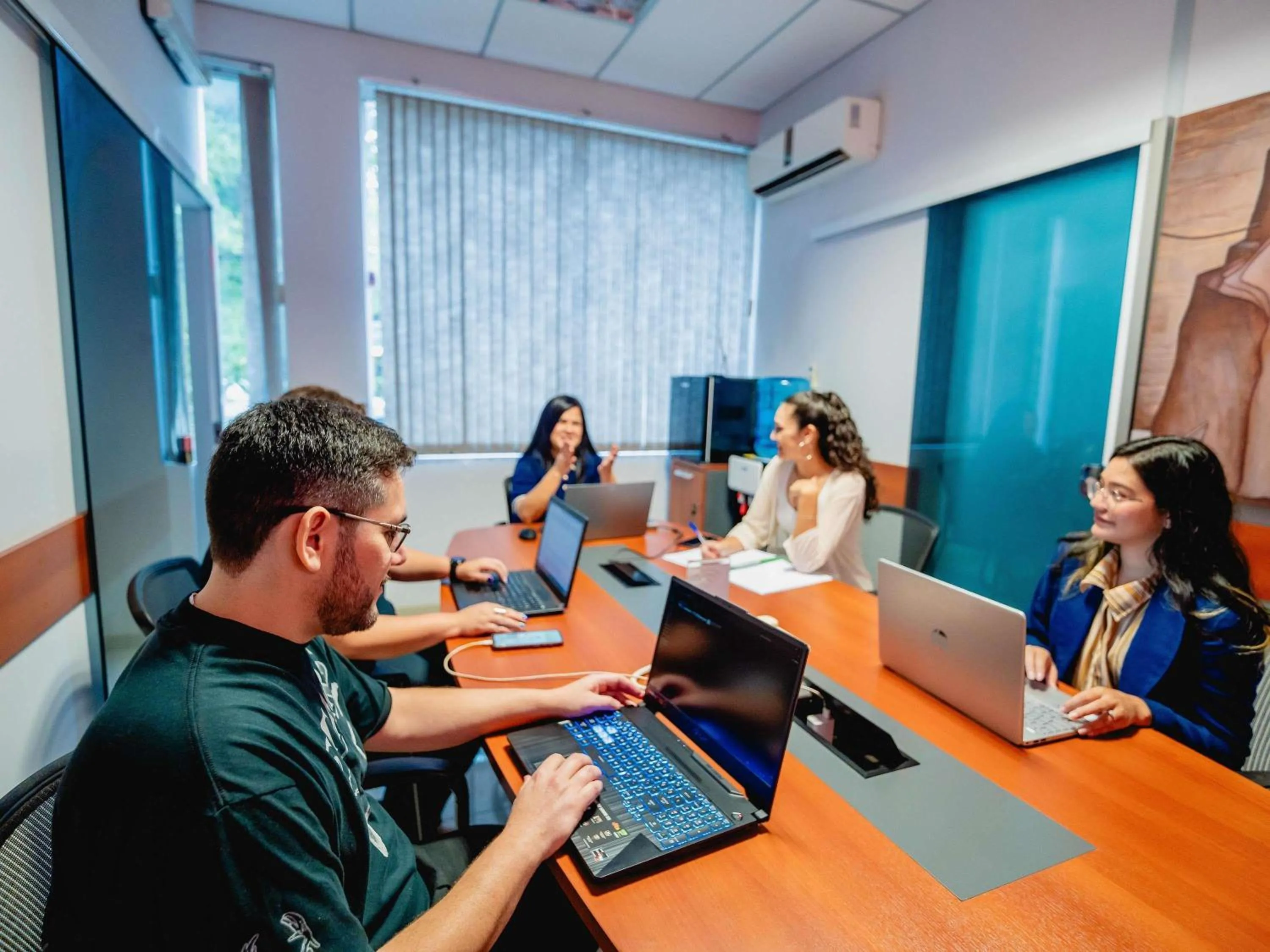 Business facilities in ibis Asuncion