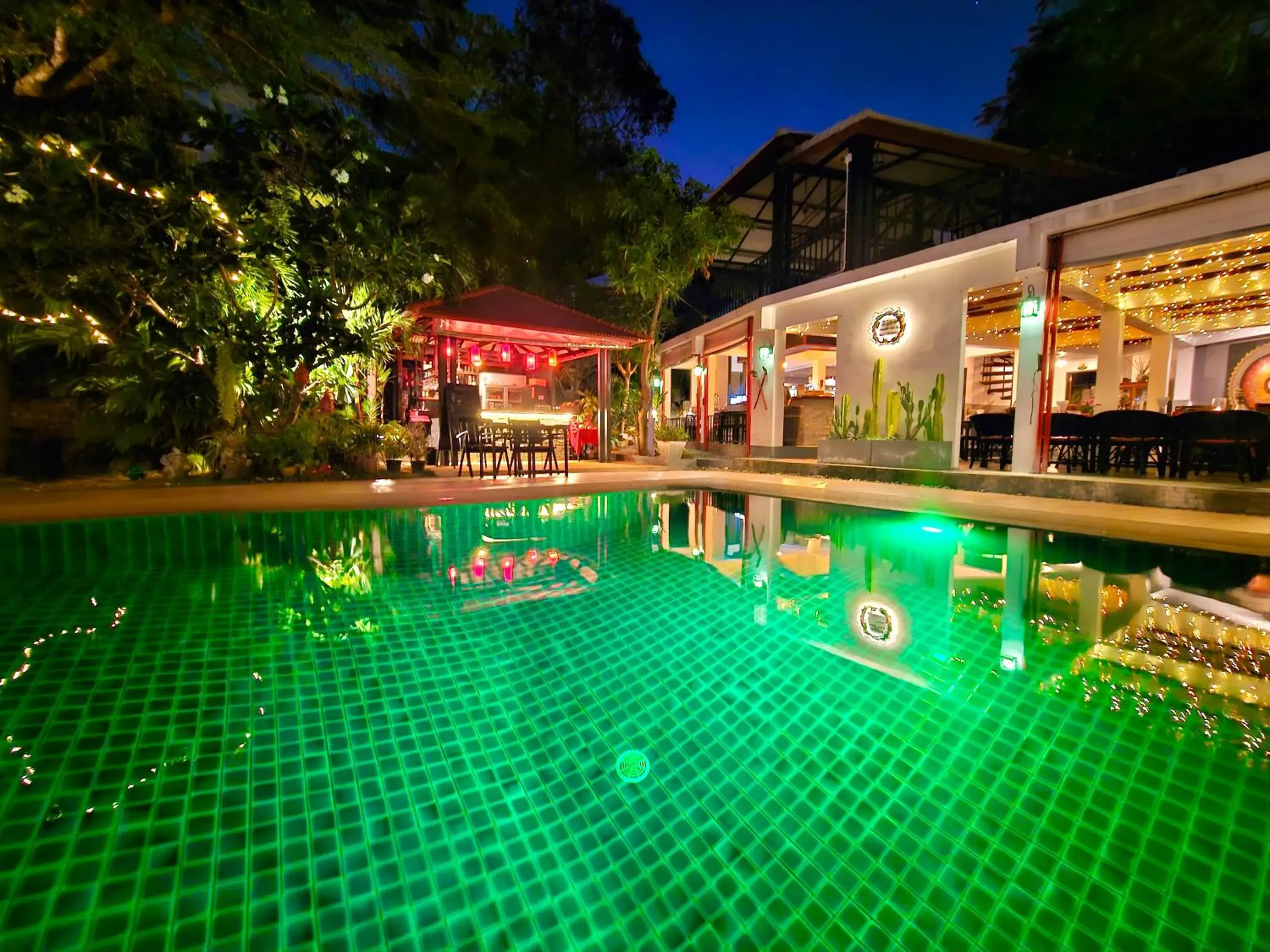 Restaurant/places to eat in Cinnamon Beach Villas Restaurant/places to eat in Cinnamon Beach Villas