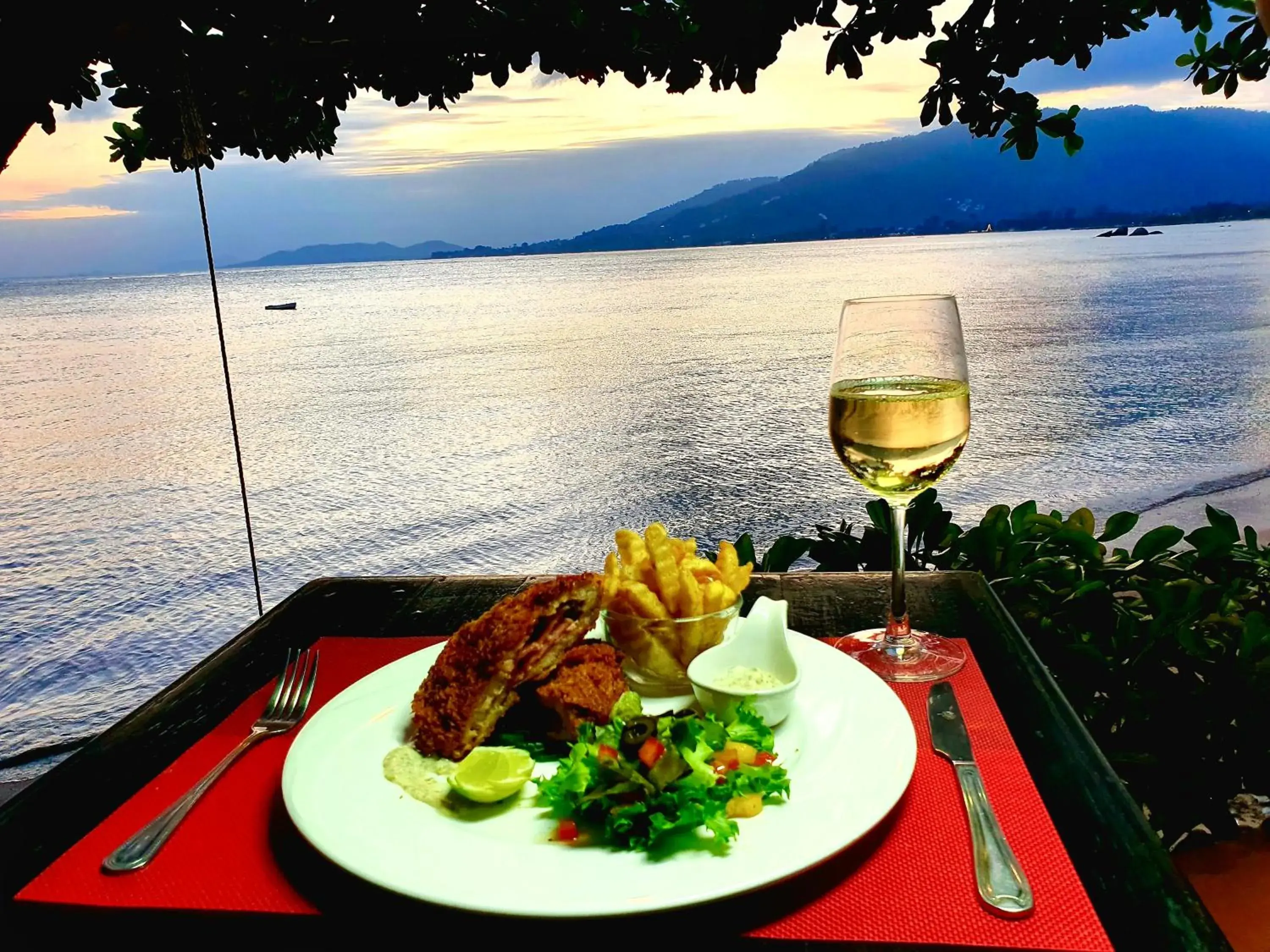 Restaurant/places to eat in Cinnamon Beach Villas Restaurant/places to eat in Cinnamon Beach Villas