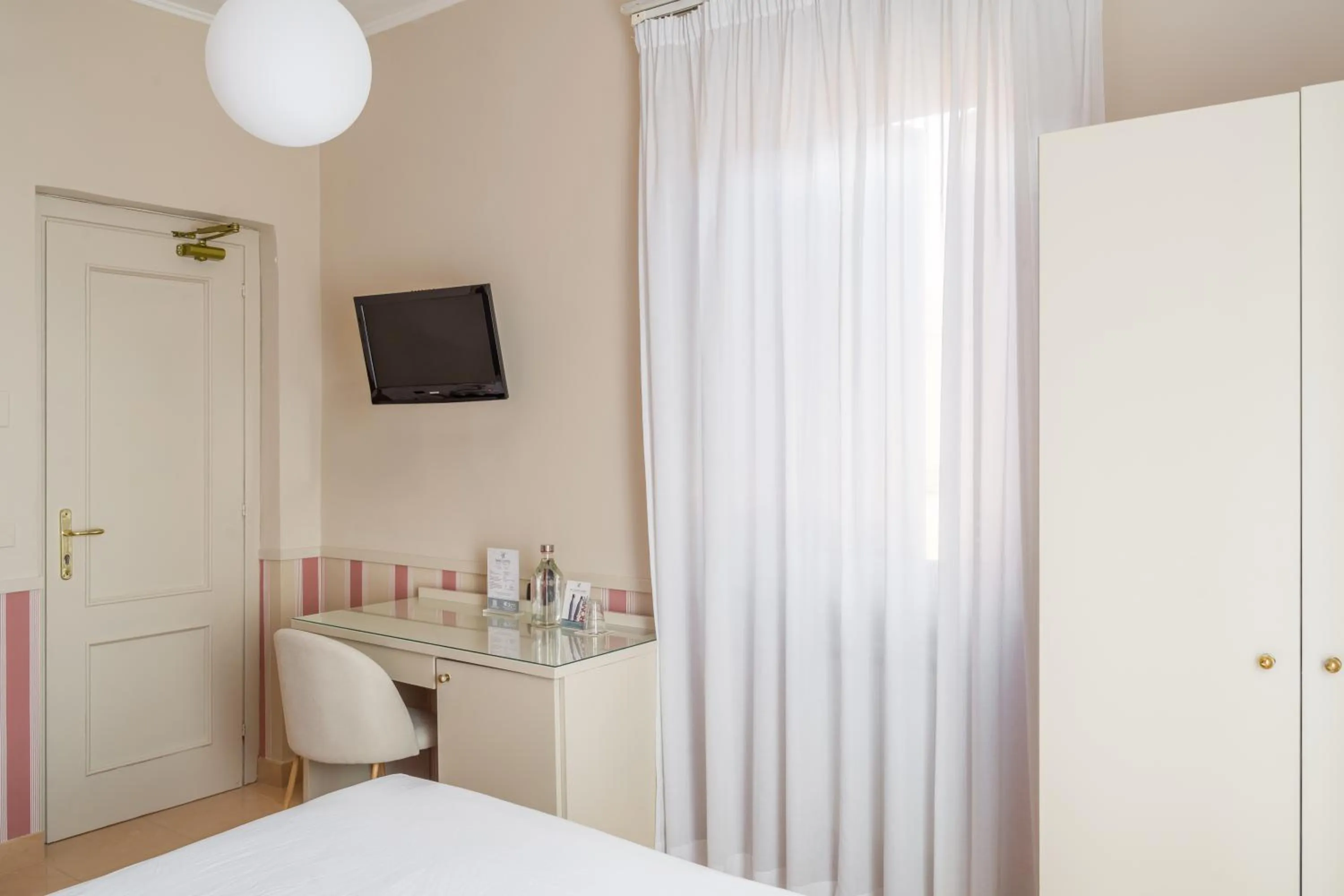 Bedroom, Bed in Hotel Parker - Gruppo BLAM HOTELS