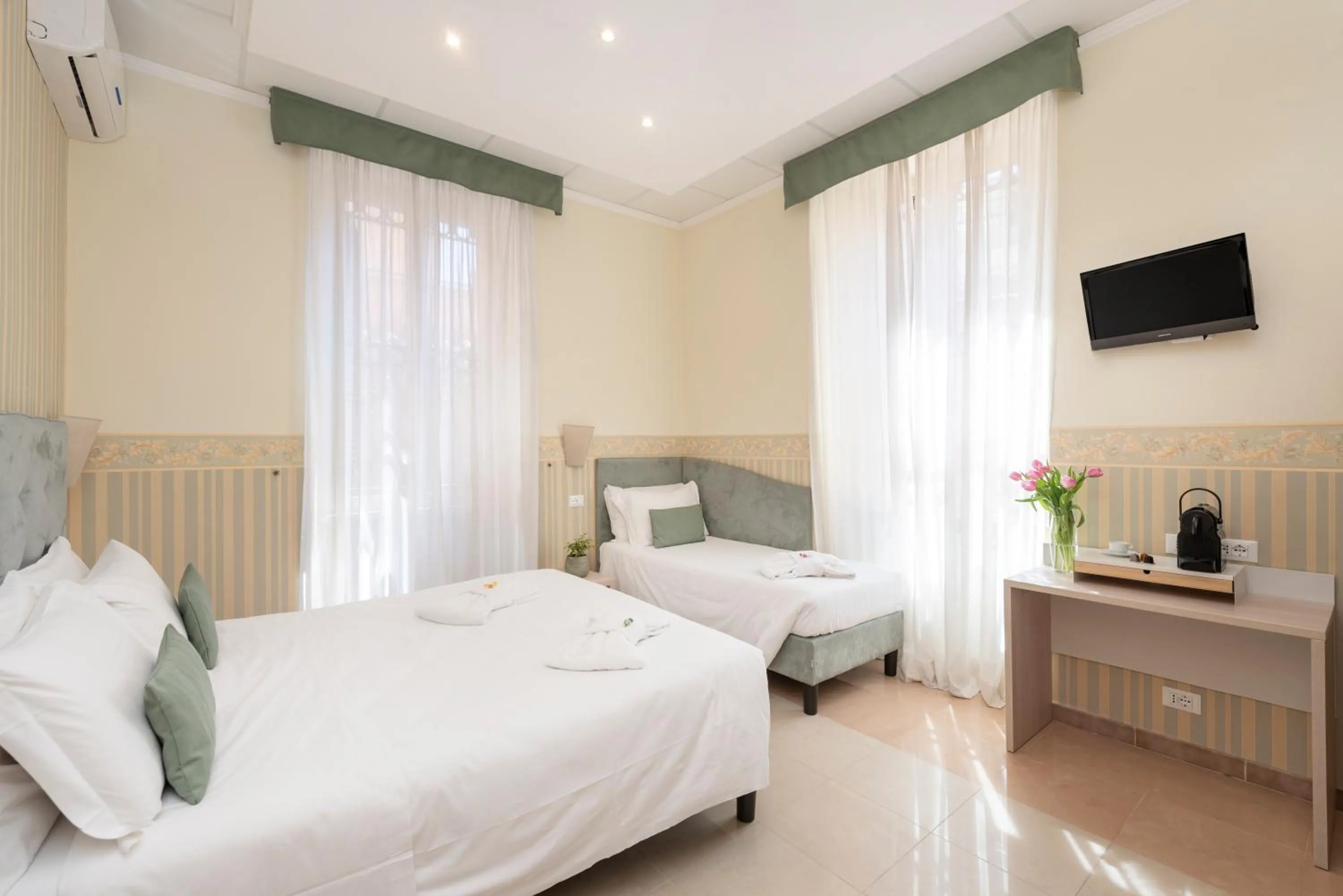 Bedroom, Bed in Hotel Parker - Gruppo BLAM HOTELS