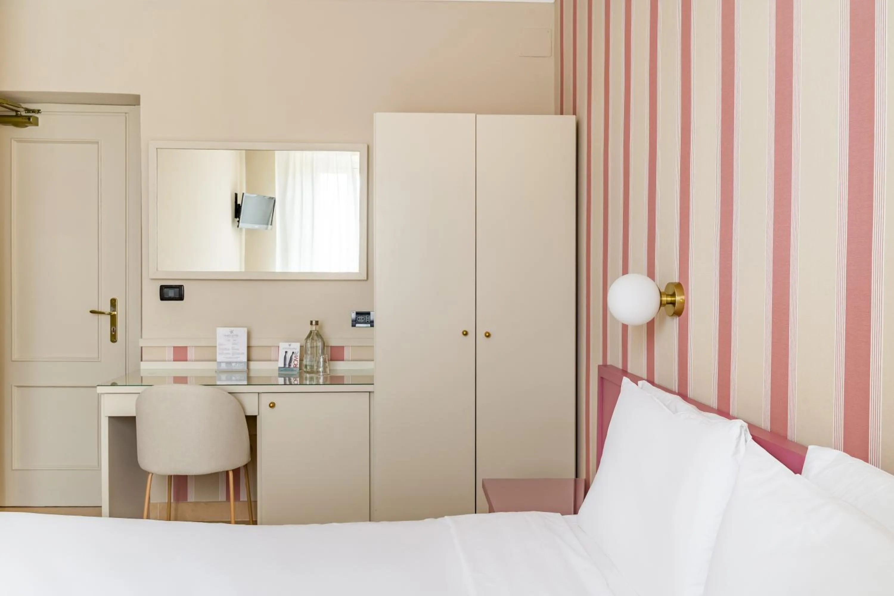 Bedroom, Bed in Hotel Parker - Gruppo BLAM HOTELS
