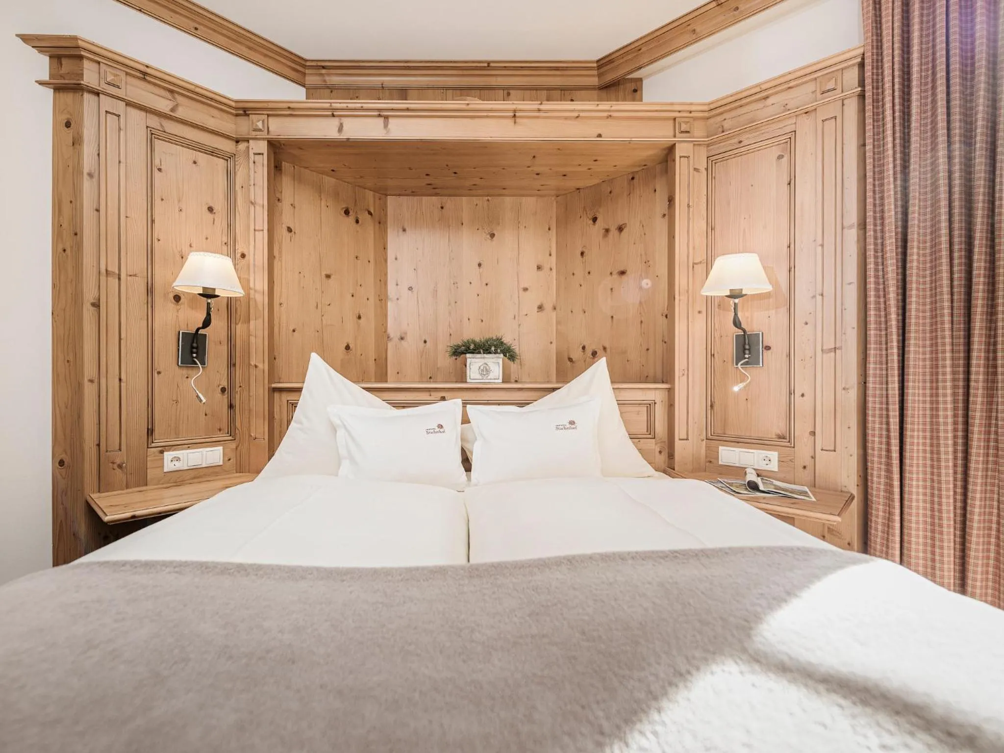 Bed in Aparthotel Stacherhof