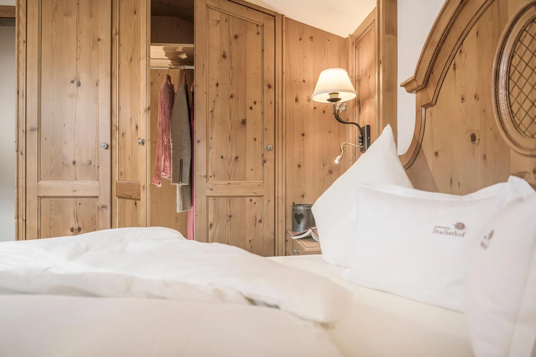 Bed in Aparthotel Stacherhof