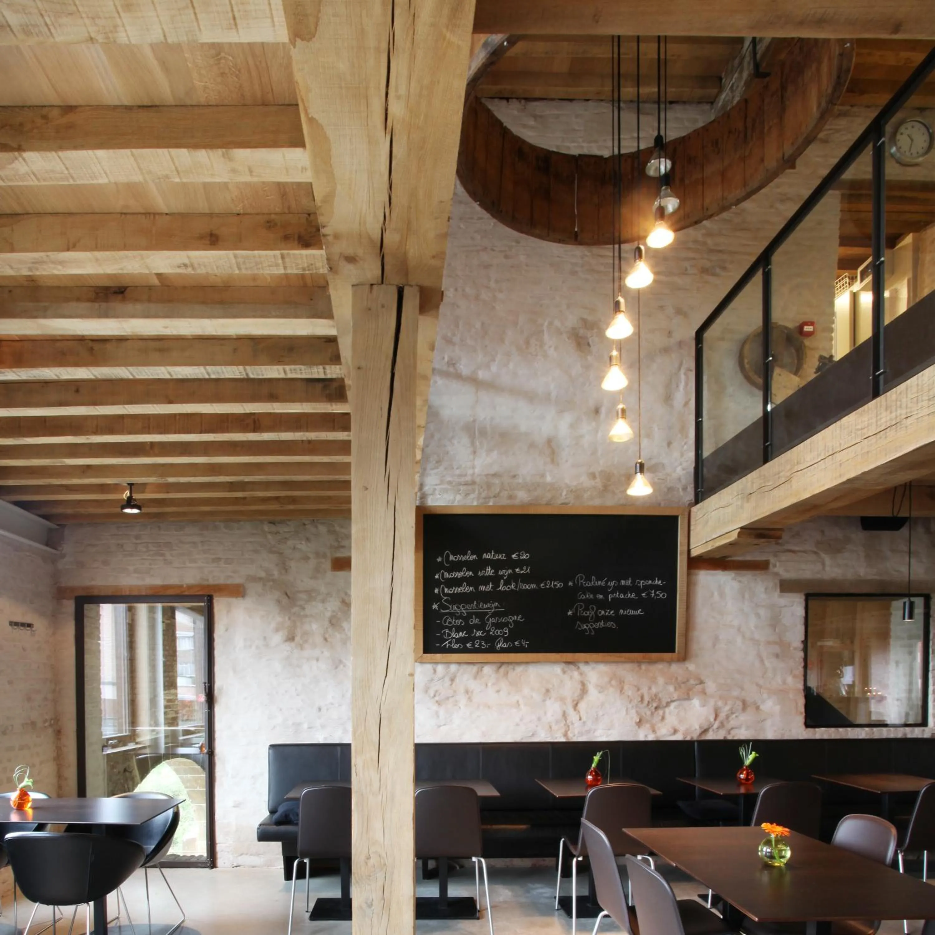 Restaurant/places to eat in 'S Hertogenmolens Hotel