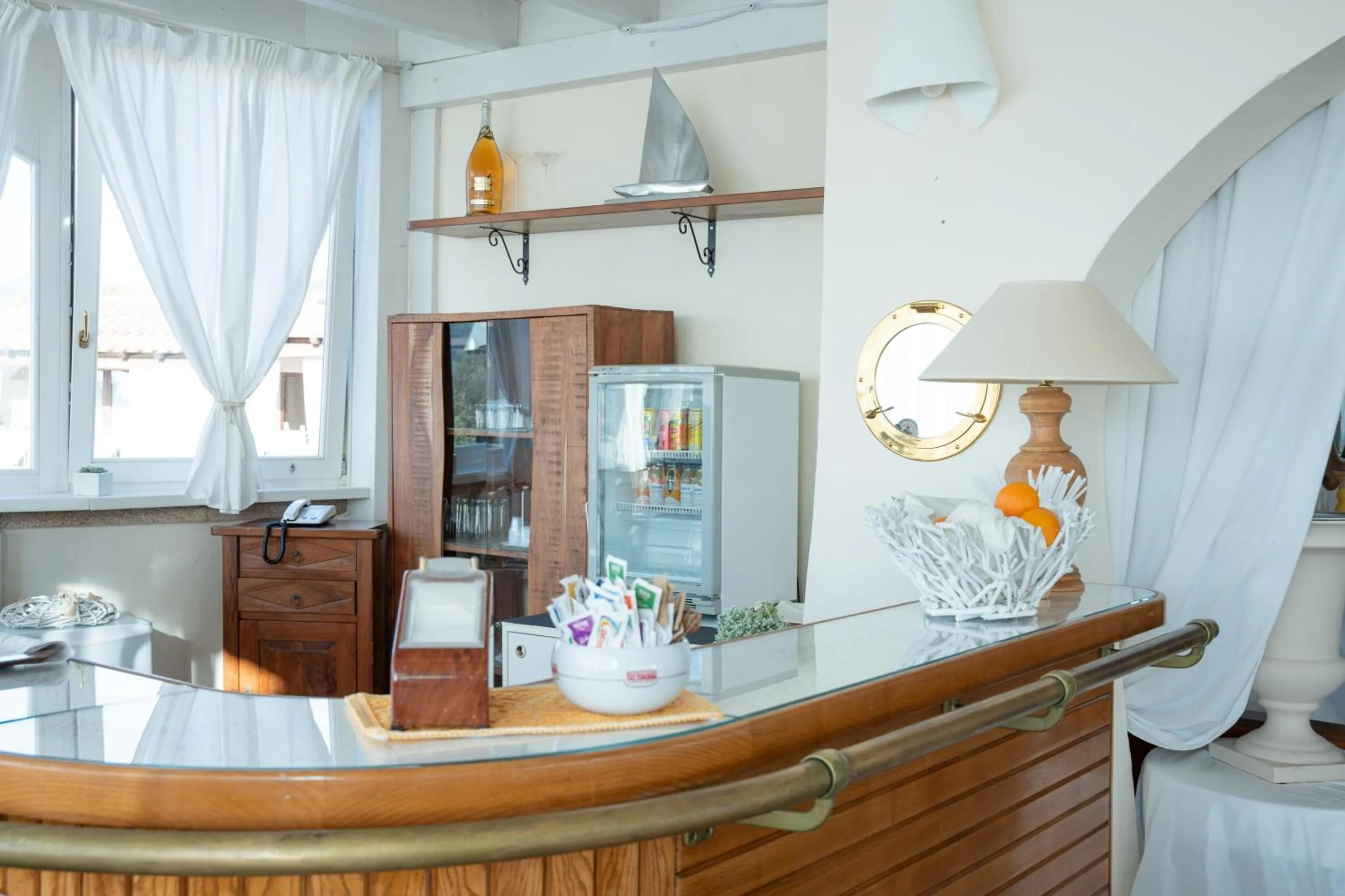 Coffee/tea facilities in Hotel Baia Del Porto