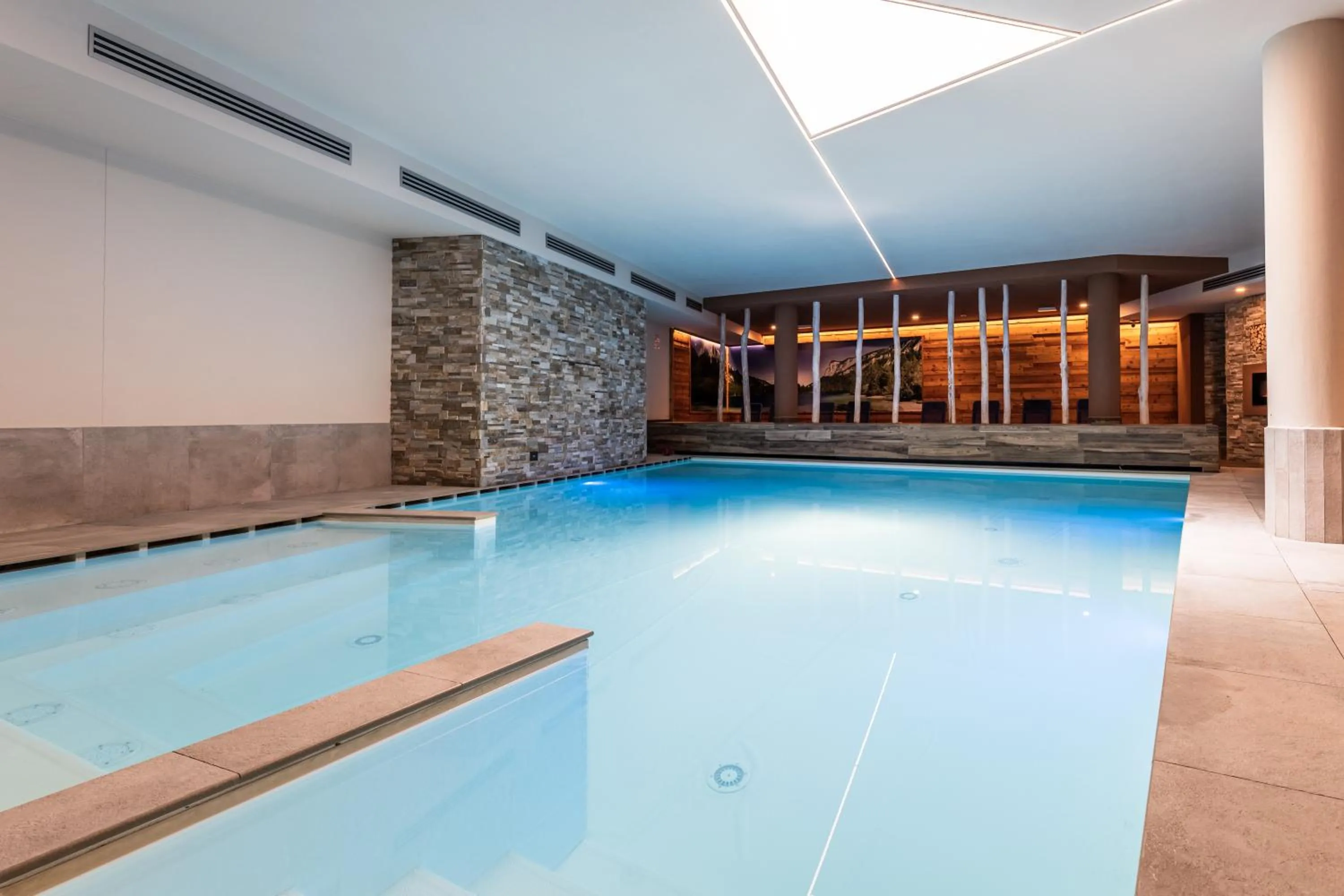 Swimming pool in Gaia Residence Hotel