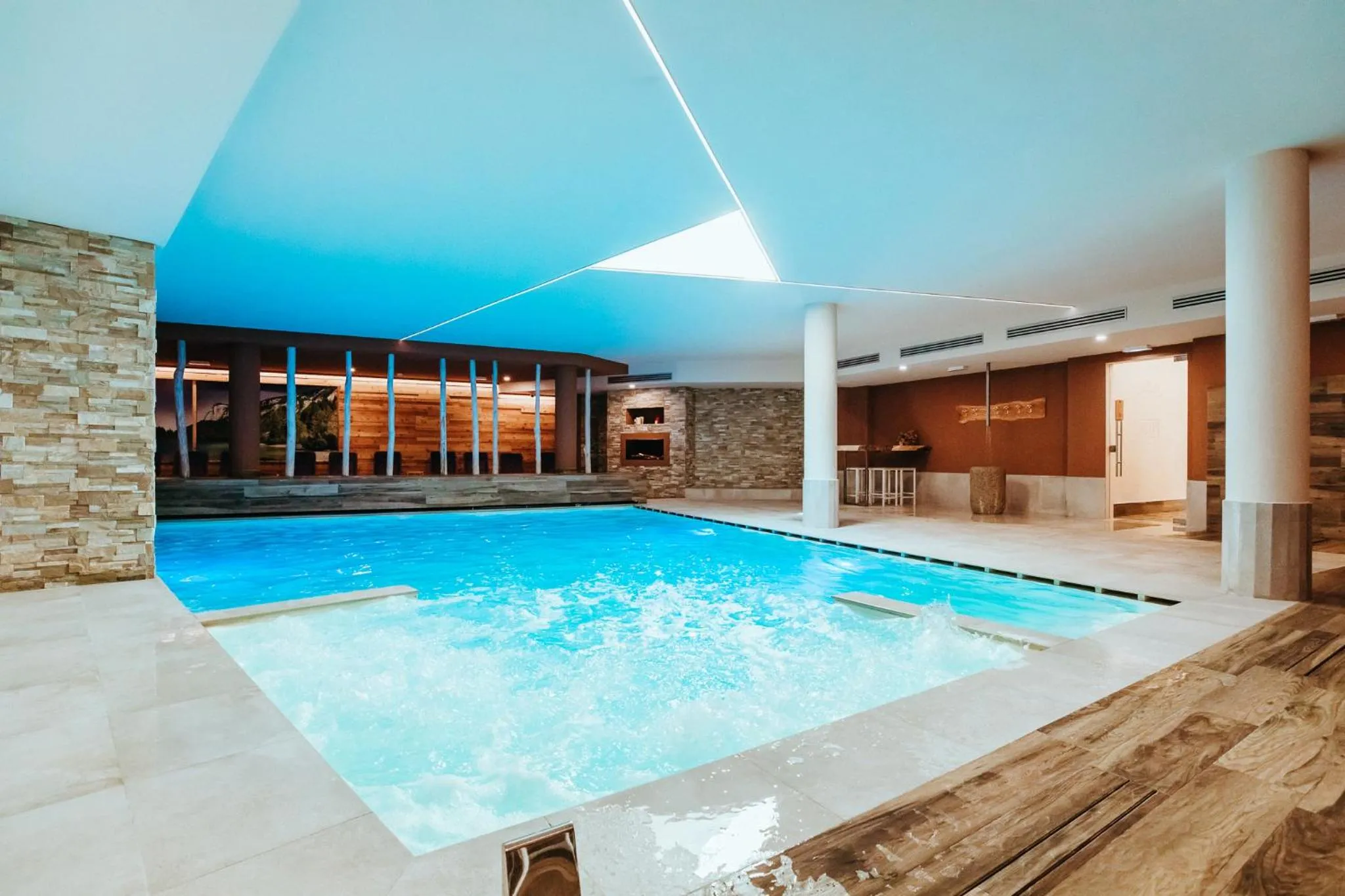 Swimming pool in Gaia Residence Hotel
