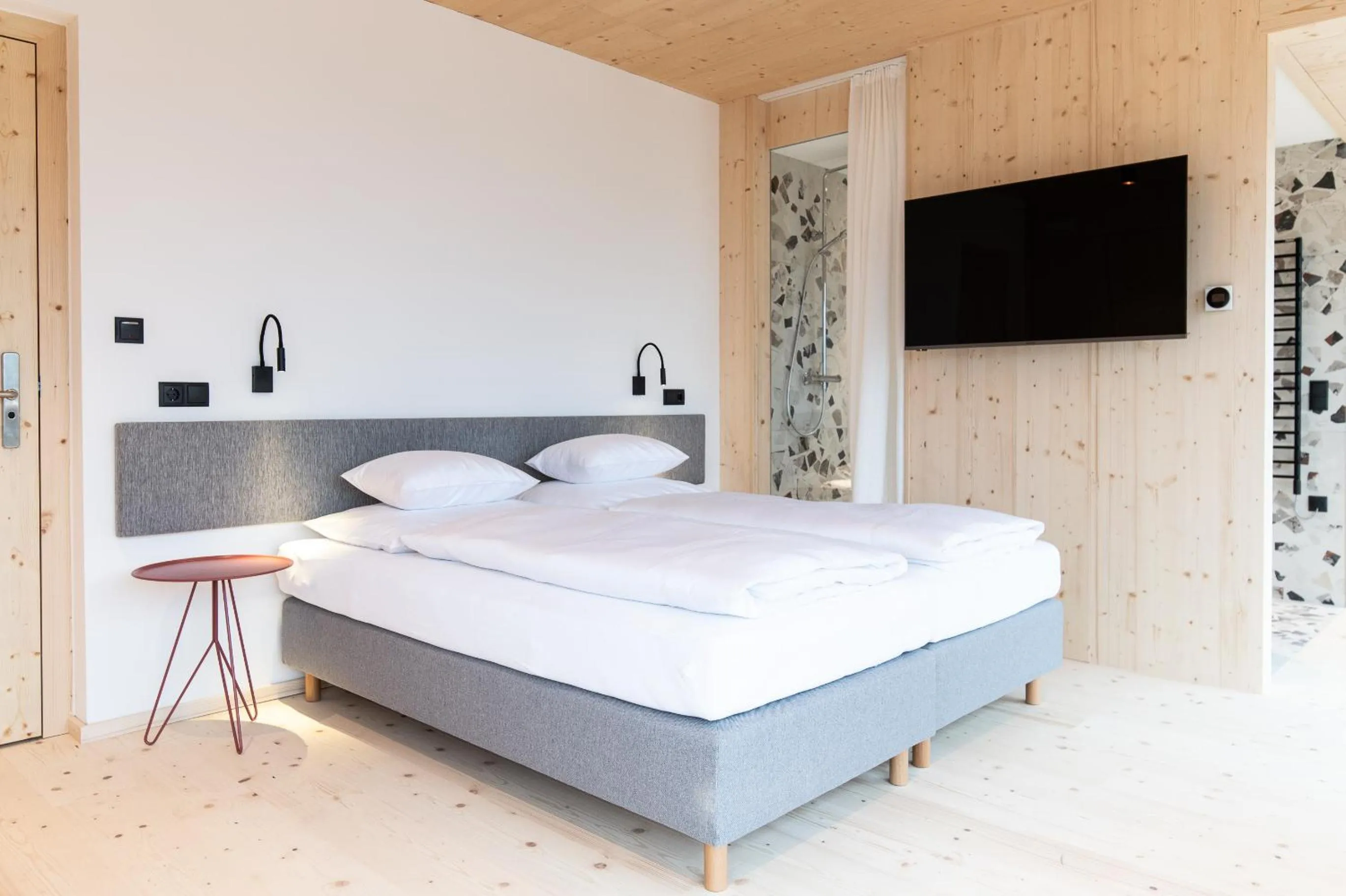 Bed in Mari Pop Hotel