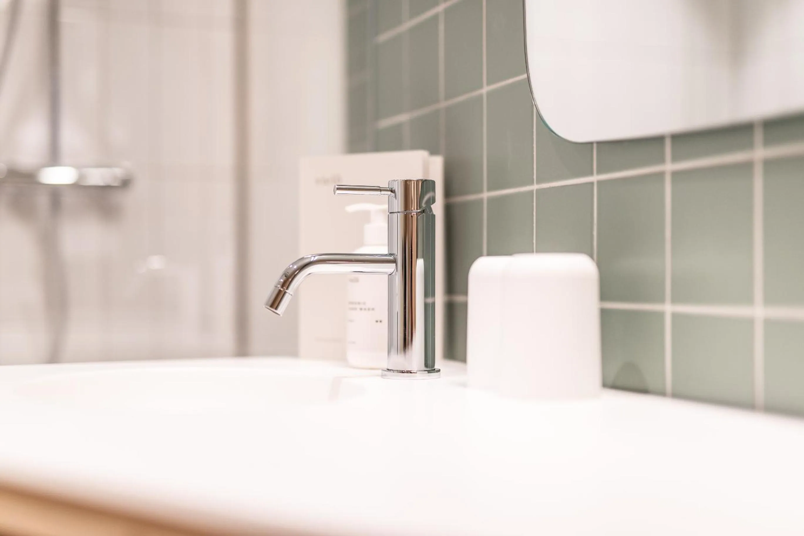 Bathroom in Mari Pop Hotel