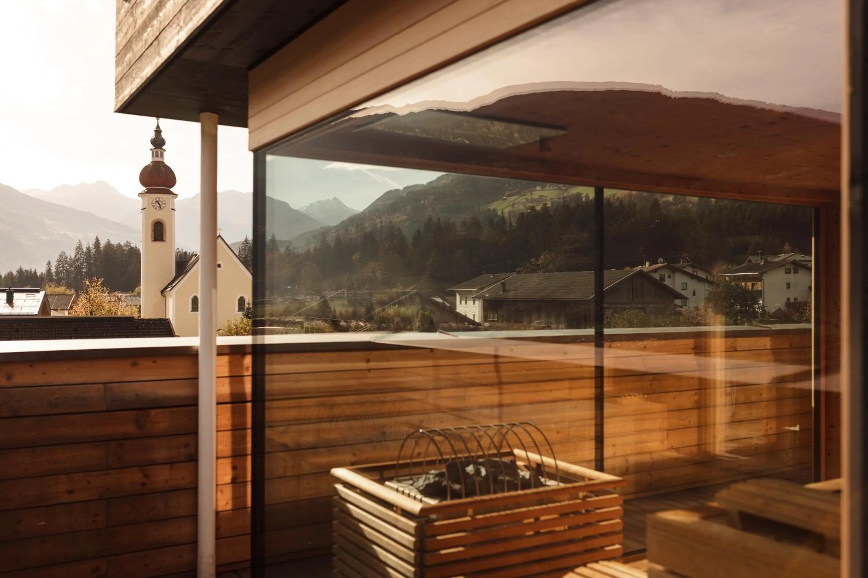 Day in Mari Pop Hotel