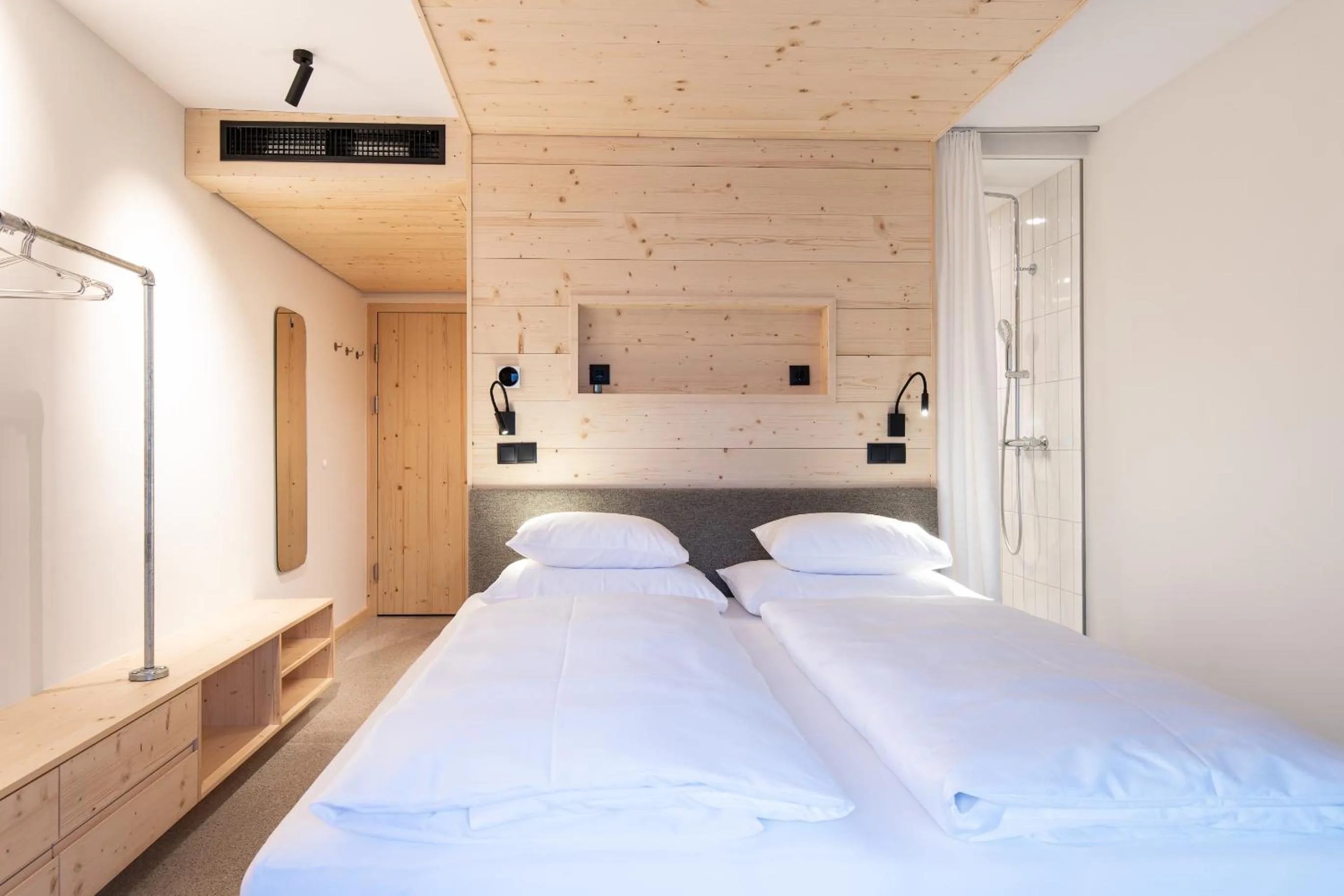 Bed in Mari Pop Hotel