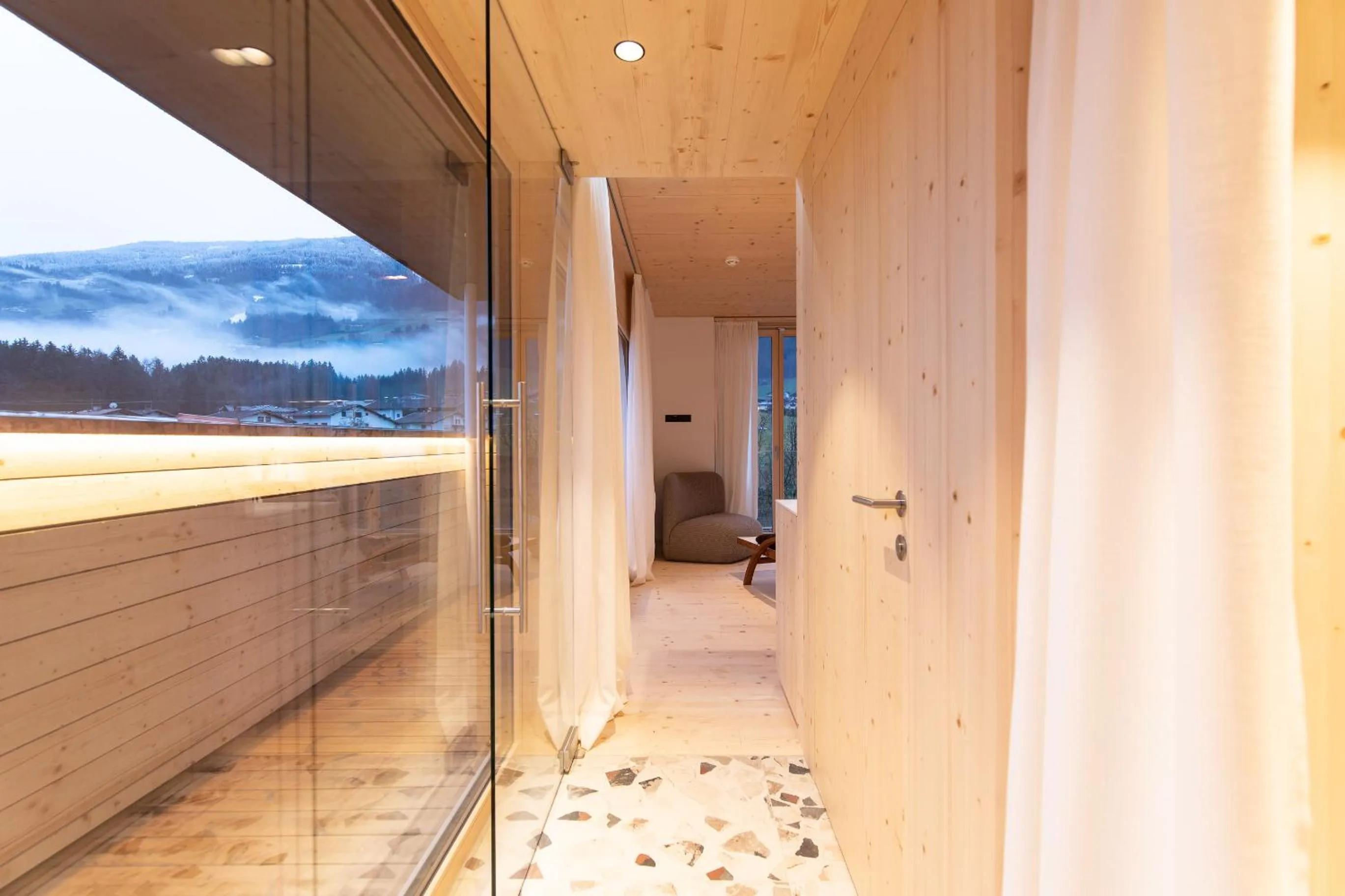 Sauna in Mari Pop Hotel