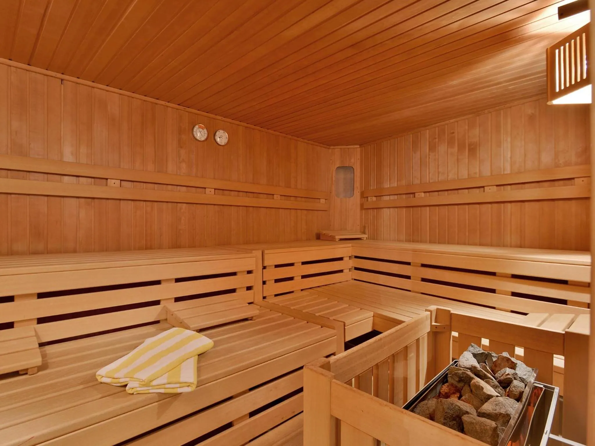 Sauna in Mari Pop Hotel