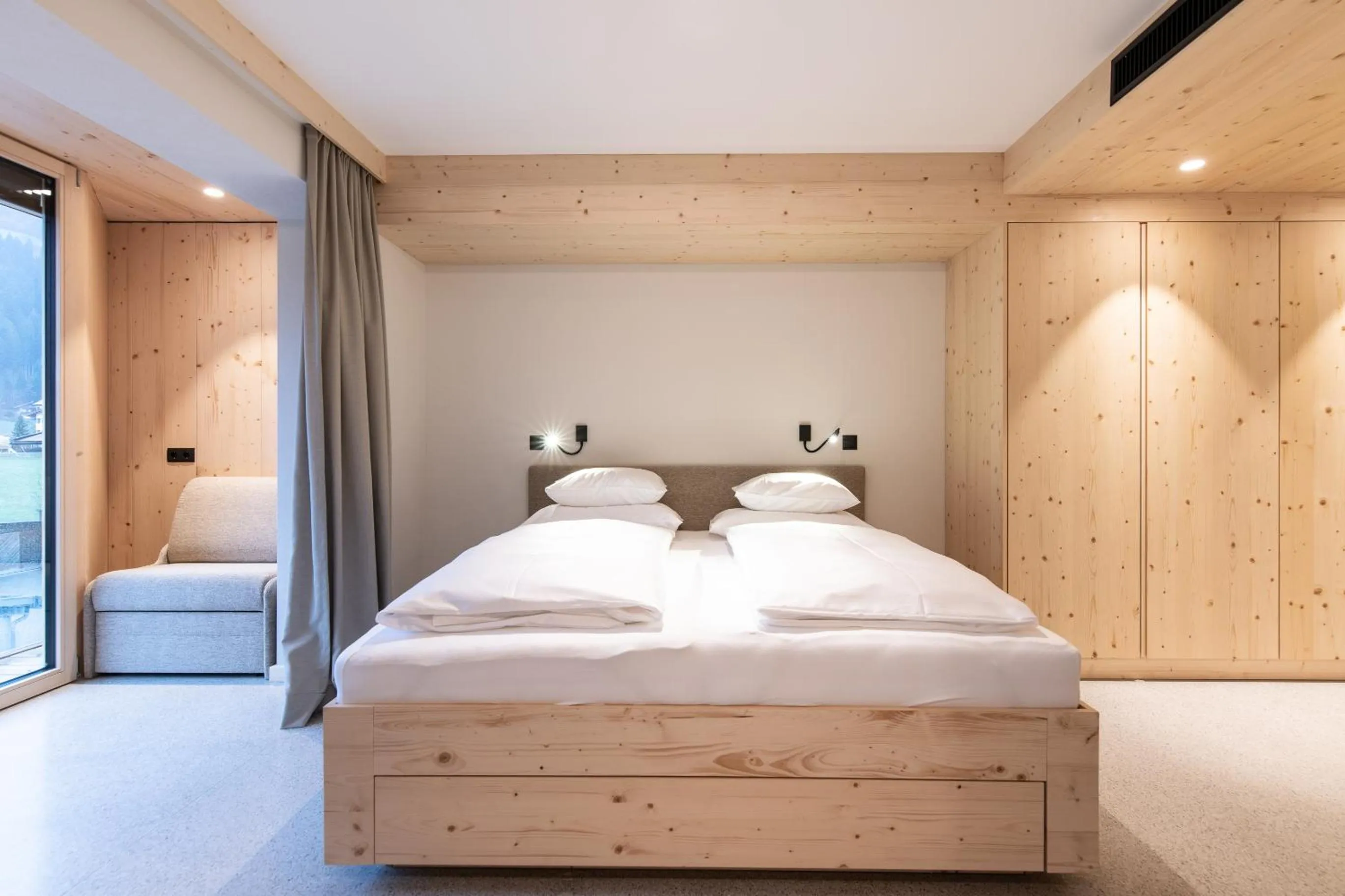 Bed in Mari Pop Hotel