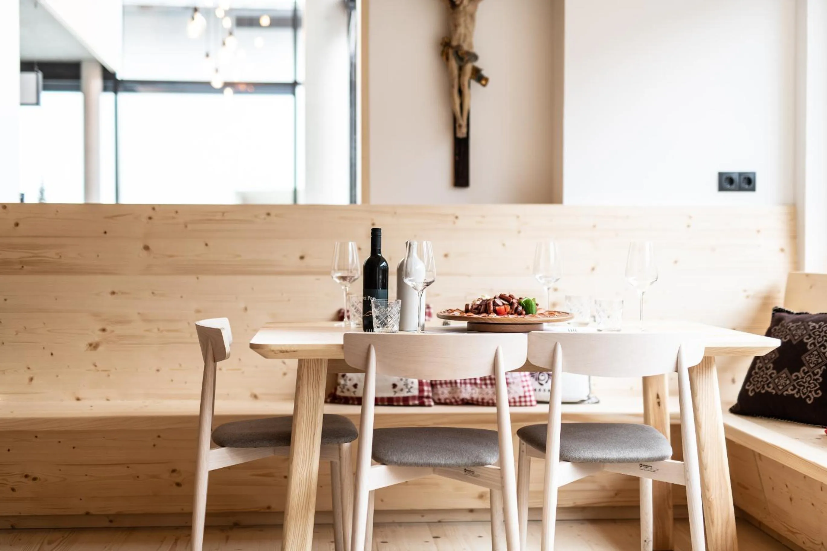 Food and drinks in Mari Pop Hotel