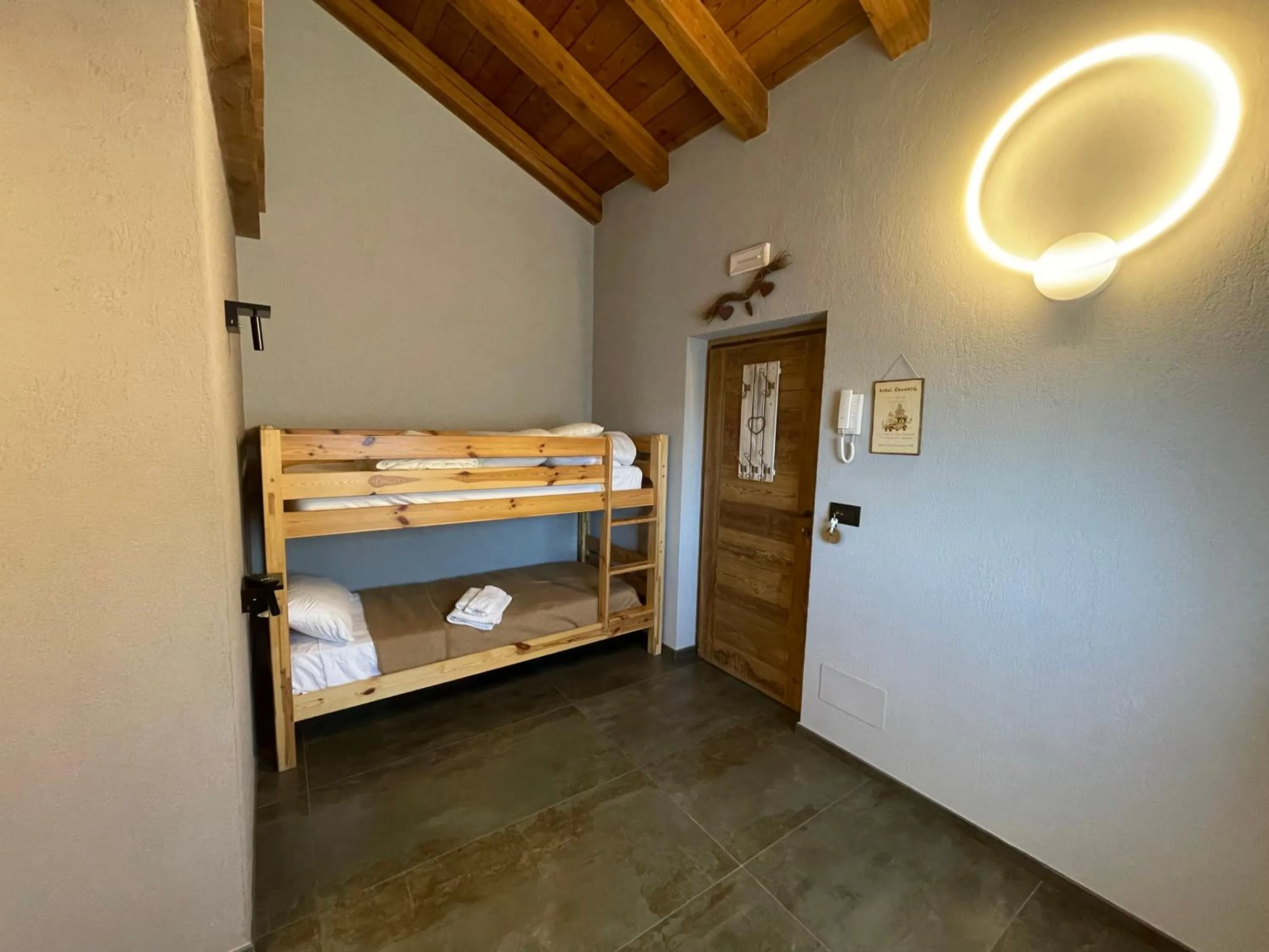 bunk bed, Bed in Hotel Chacaril