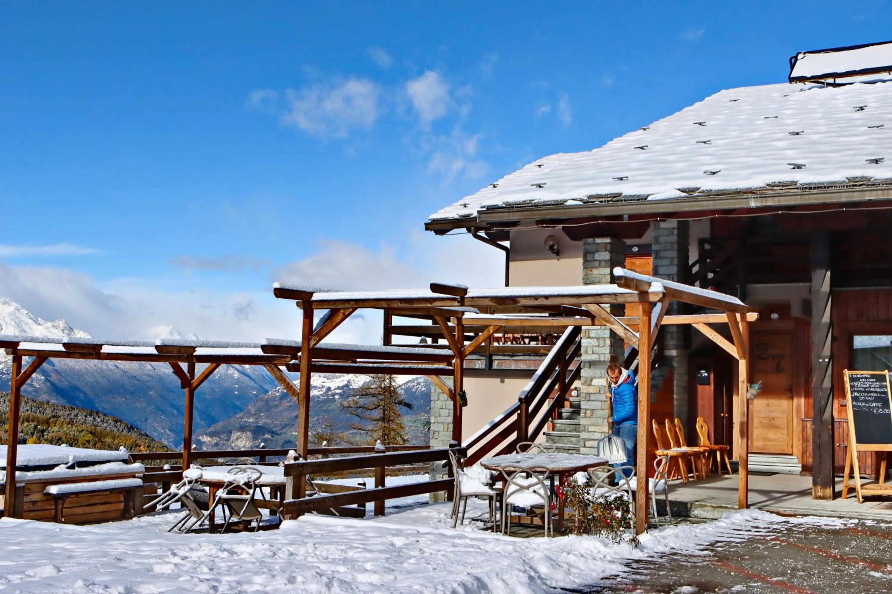 Property building in Hotel Chacaril