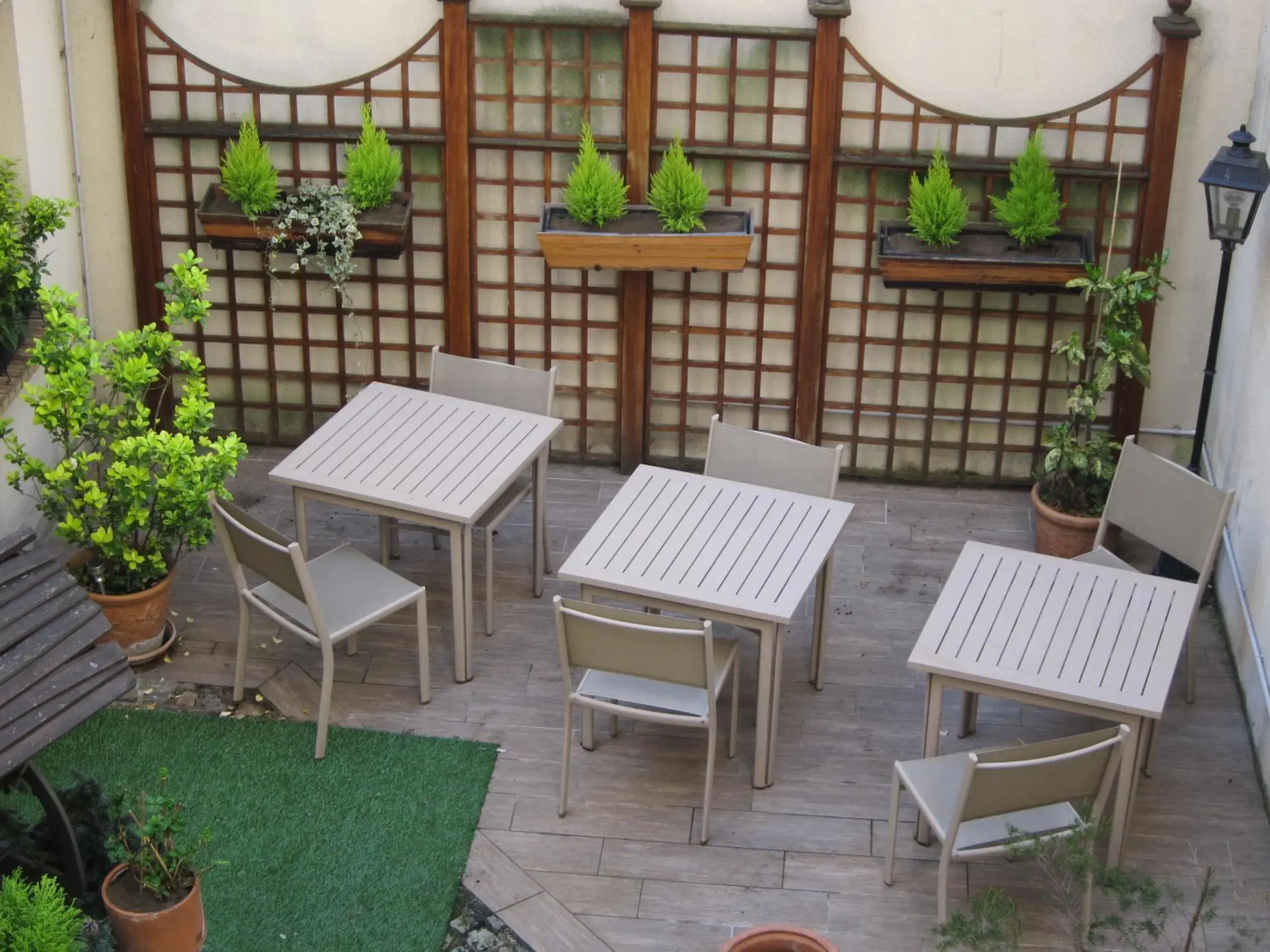 Property building in Amiral-Fondary Property building in Amiral-Fondary