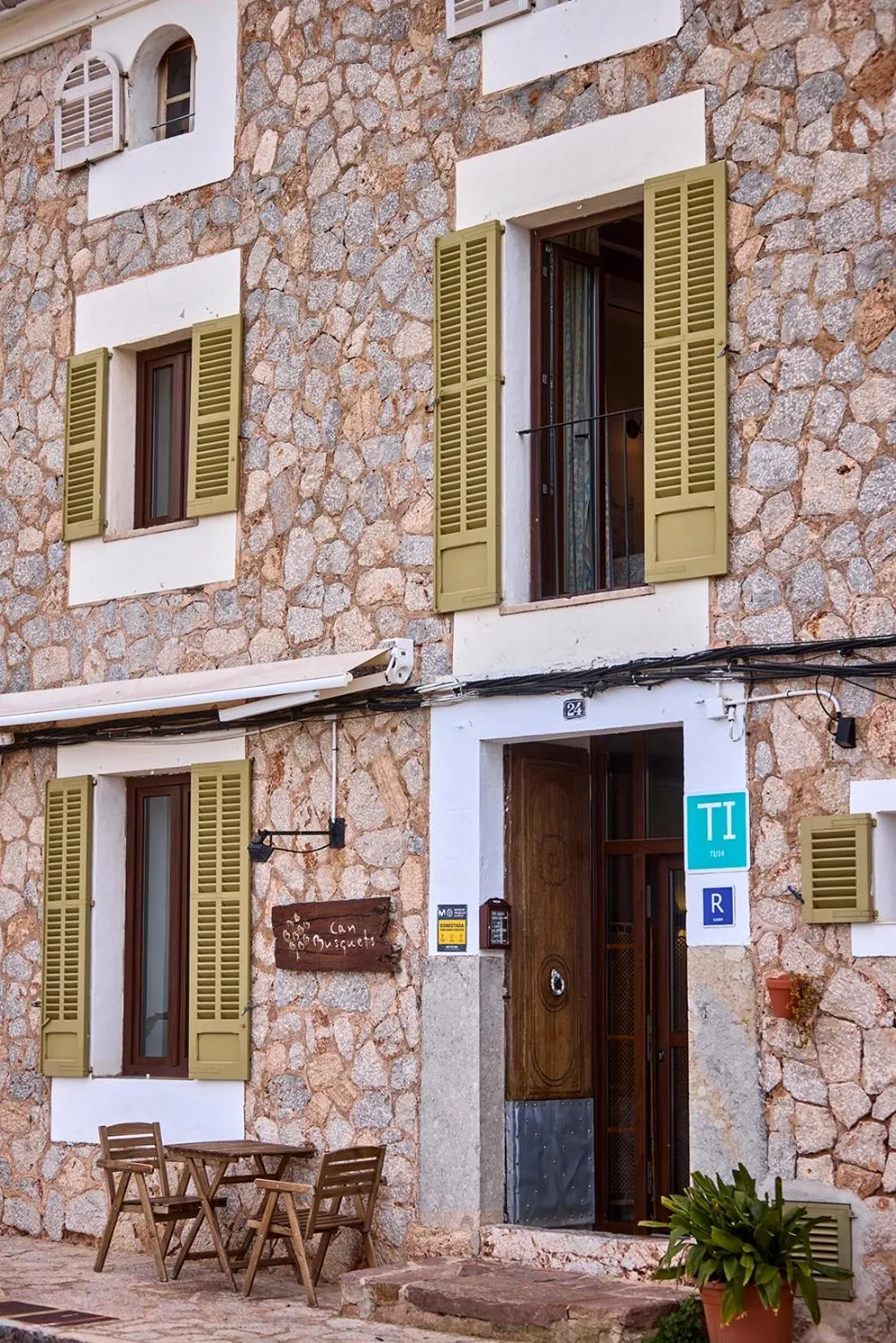 Property building in Can Busquets