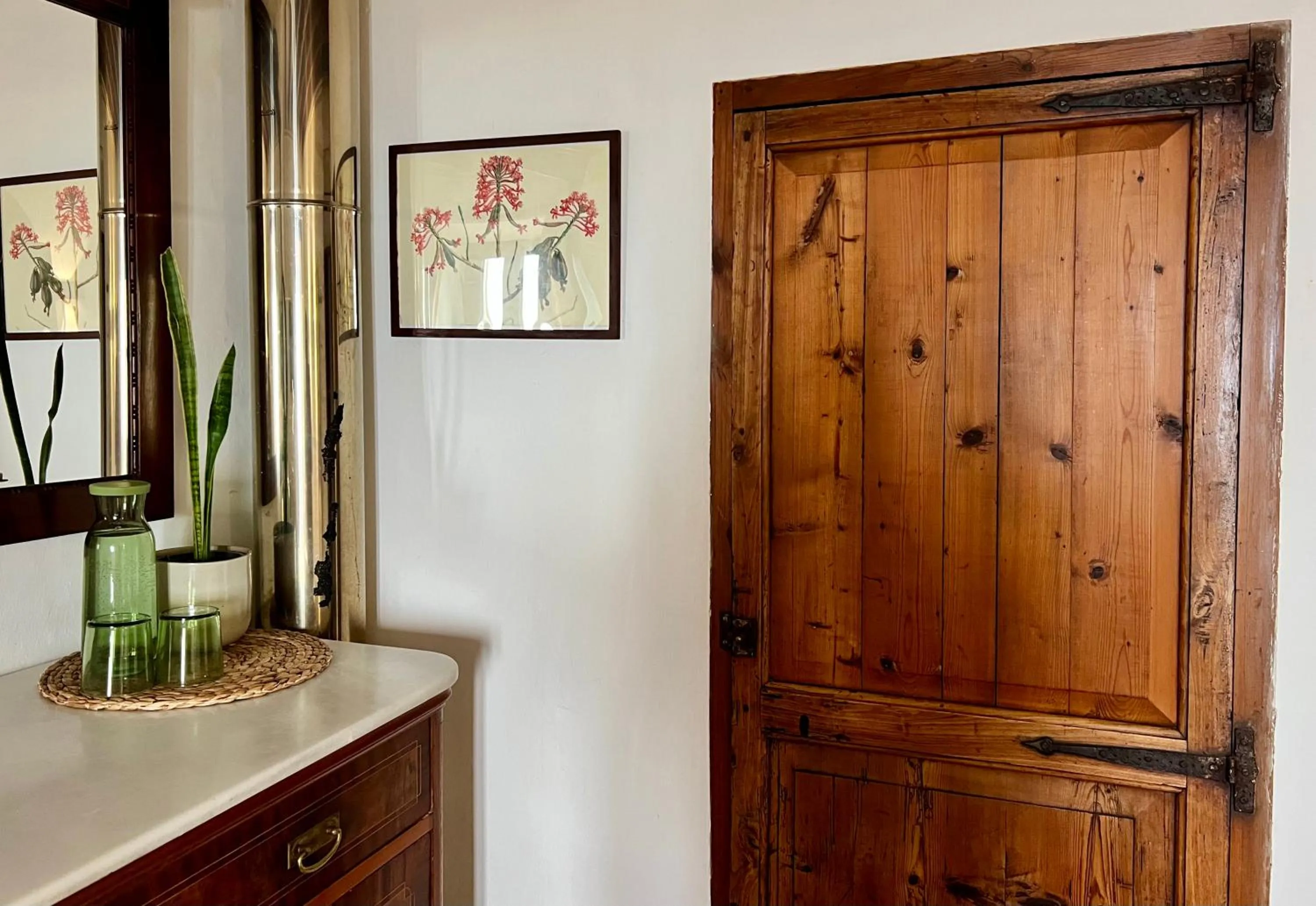 Drinks in Can Busquets