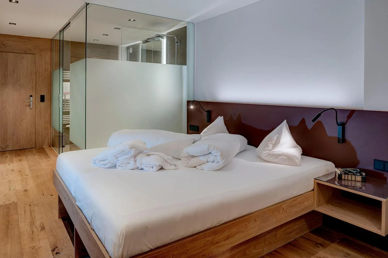 Photo of the whole room, Bed in Hotel Jesacherhof 4s