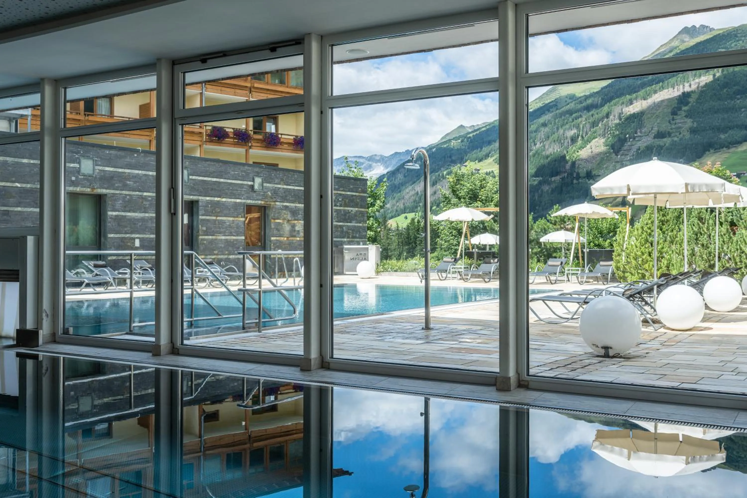 Swimming pool in Hotel Jesacherhof 4s