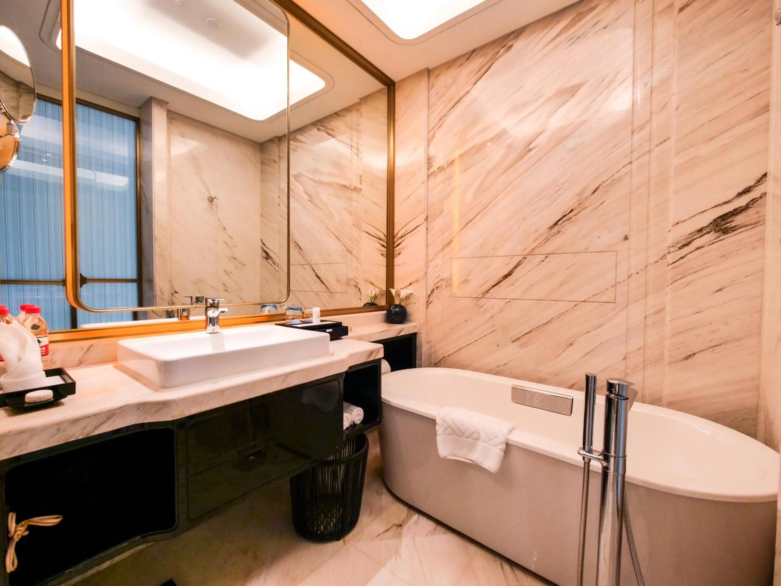 Wyndham Qingdao l Free Fixed-Time Shuttle Service Between Hotel and Airport & North Railway Station l Outdoor Children's Amusement Park l 1-Hour Play Snooker or Table Tennis