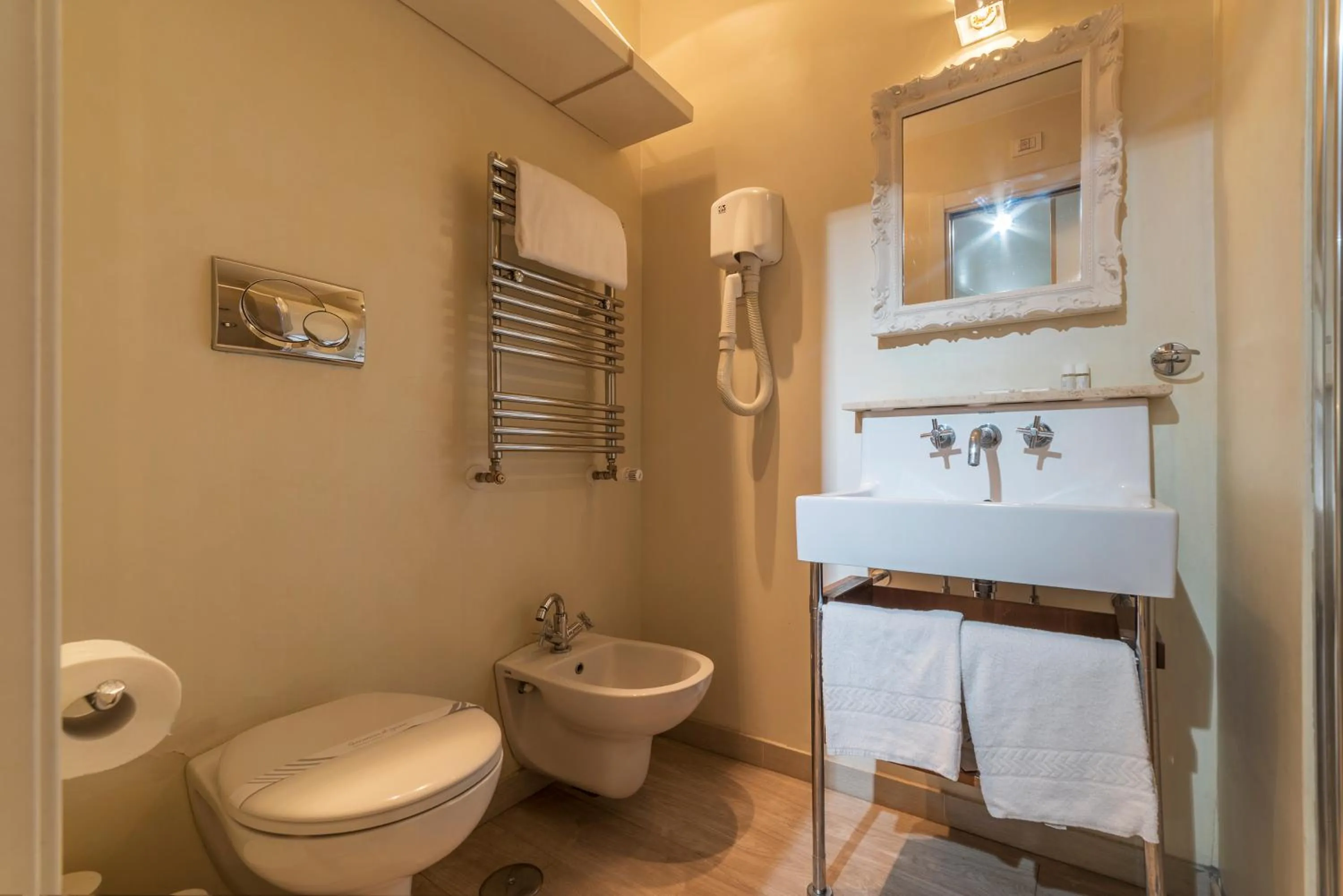 Bathroom in Nina Casetta De Trastevere