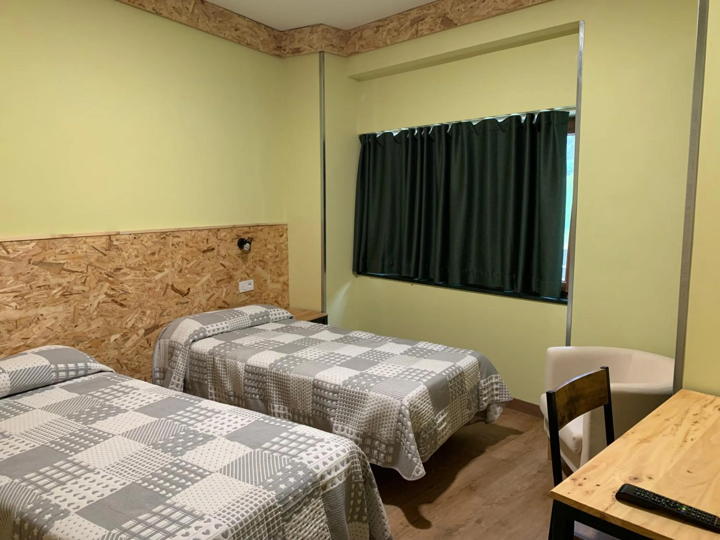 Bed in Hotel Or Blanc