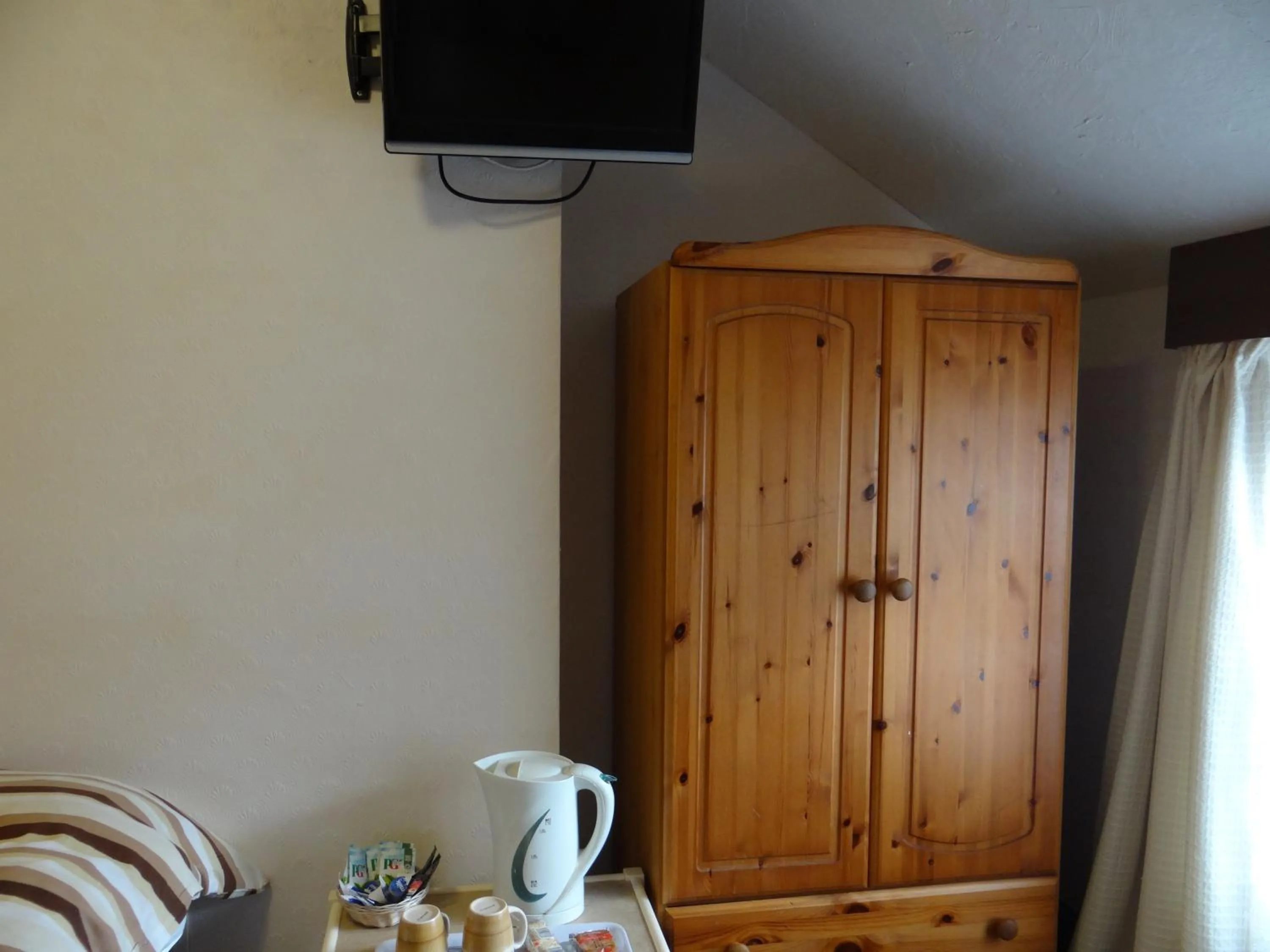 Bedroom in Jasmine Guest House