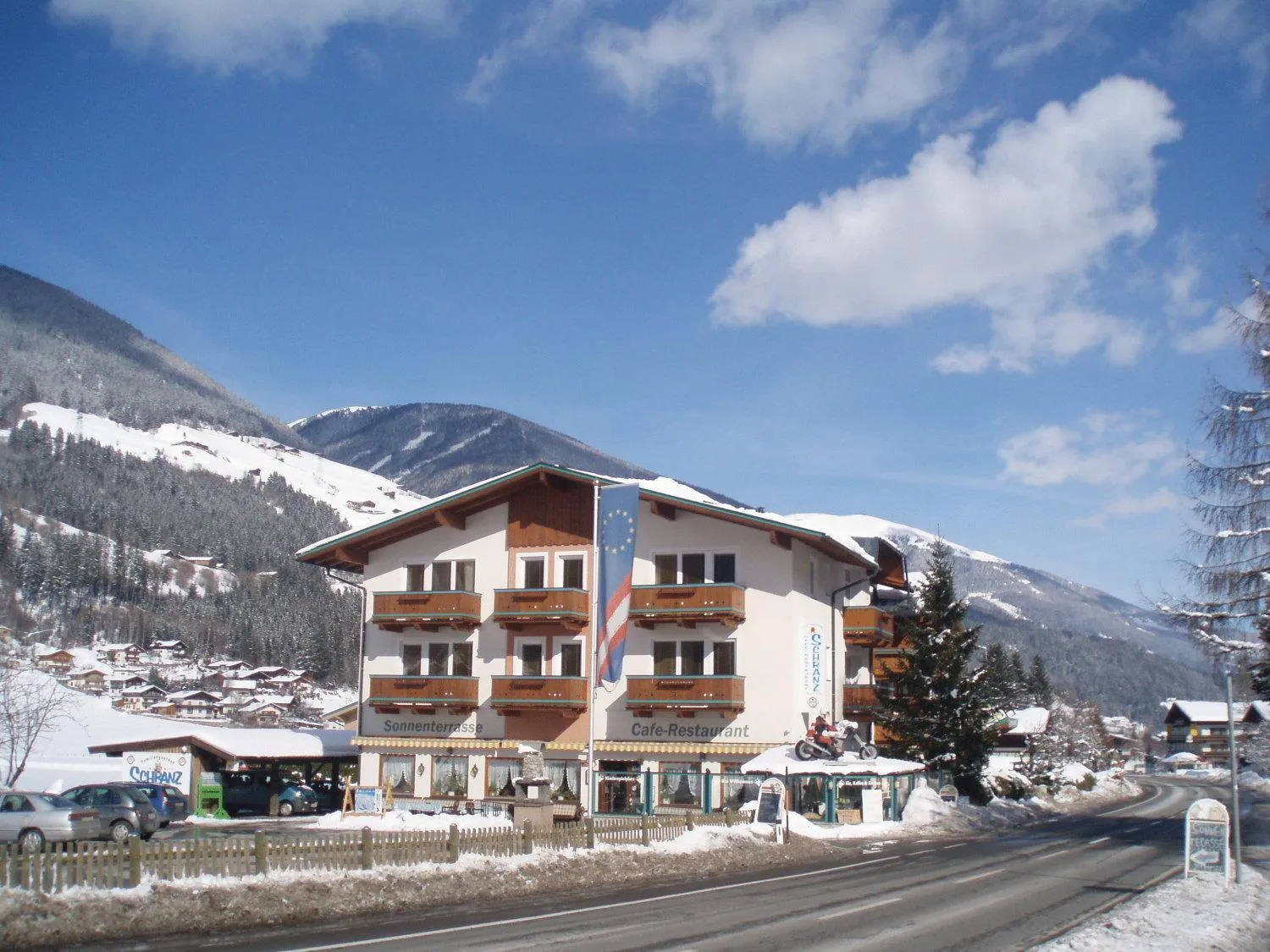Facade/entrance in Aparthotel Garni Schranz