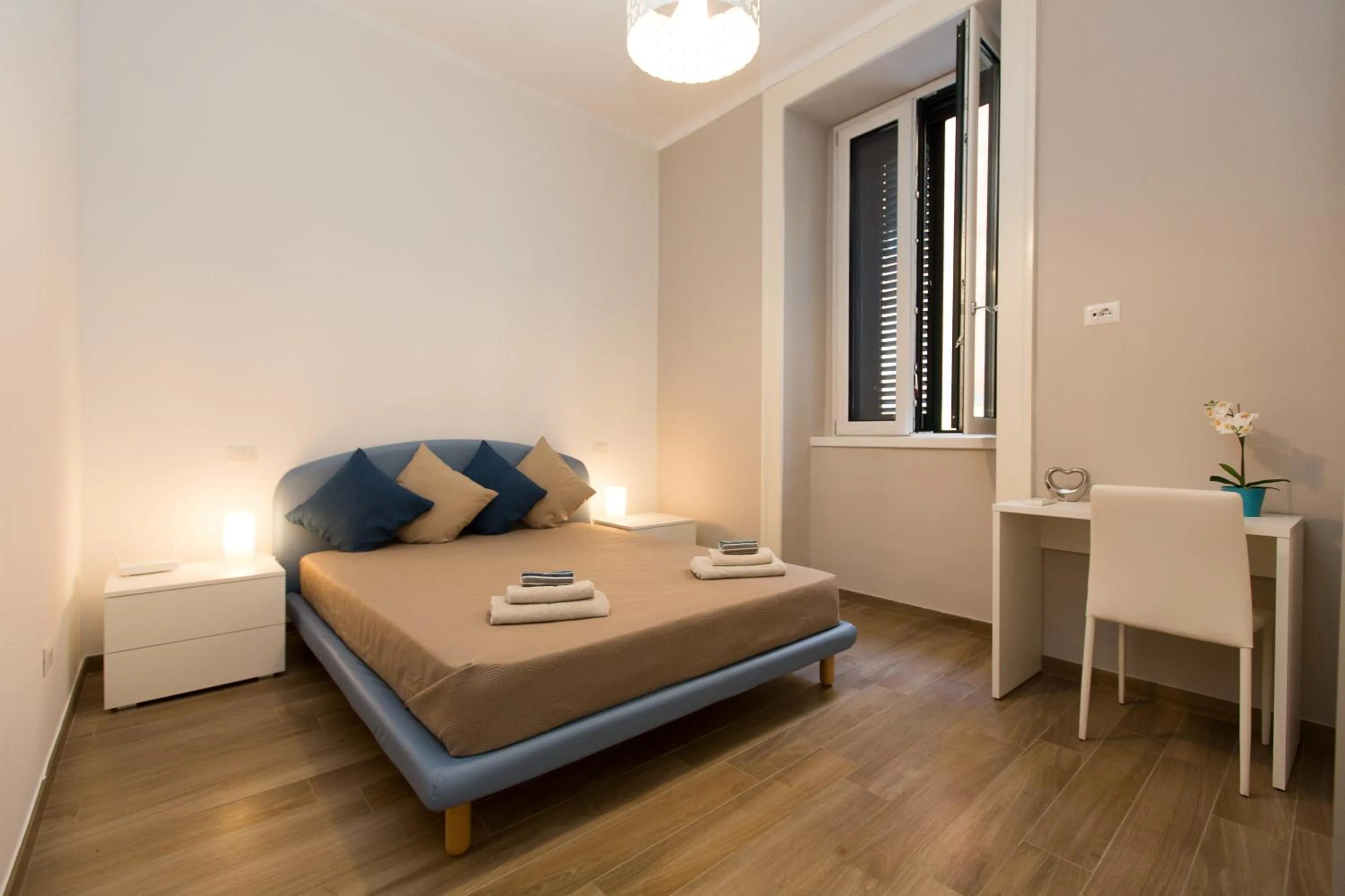 Bedroom, Bed in Salerno Prestige Apartment