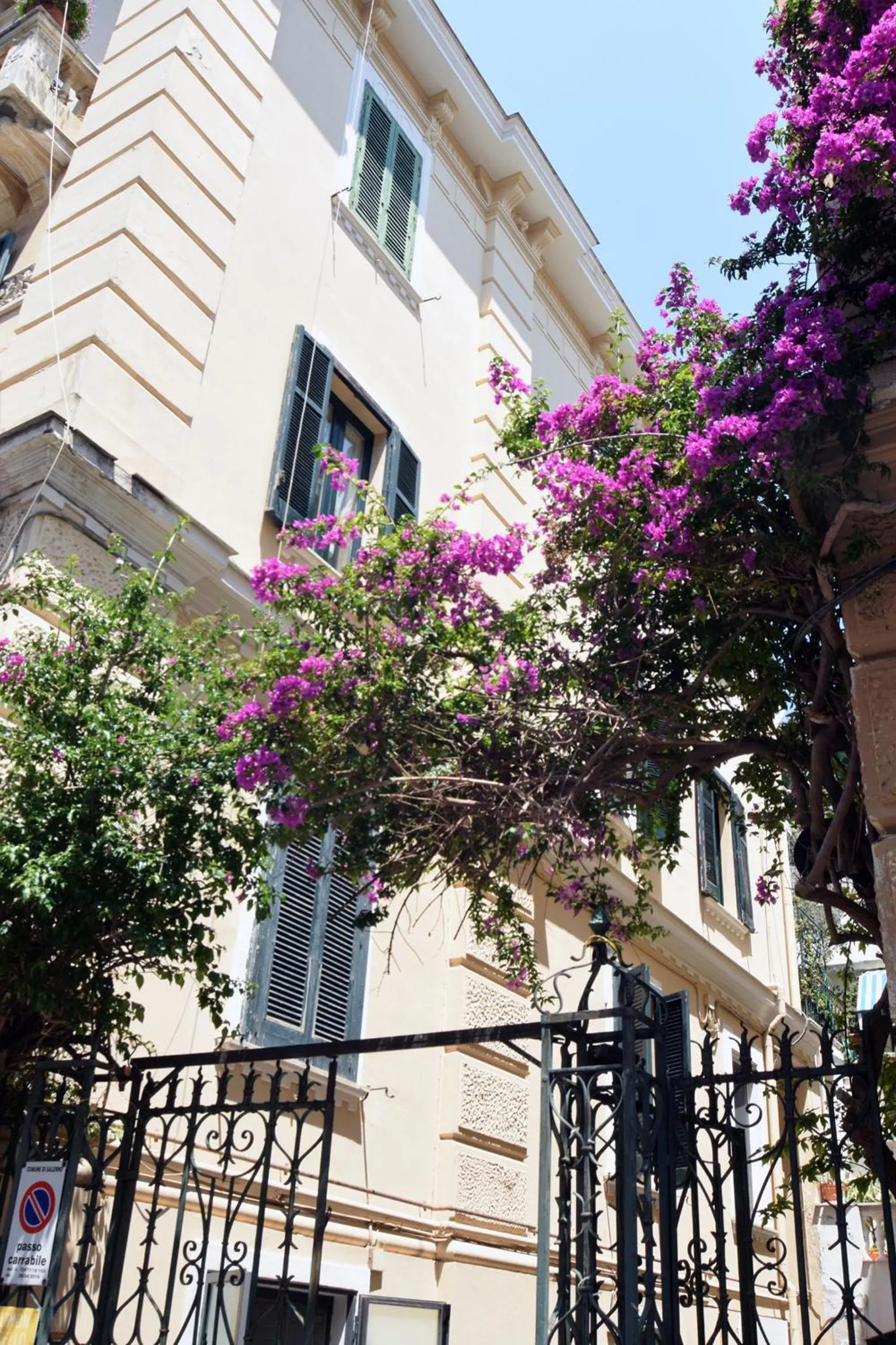 On site in Salerno Prestige Apartment