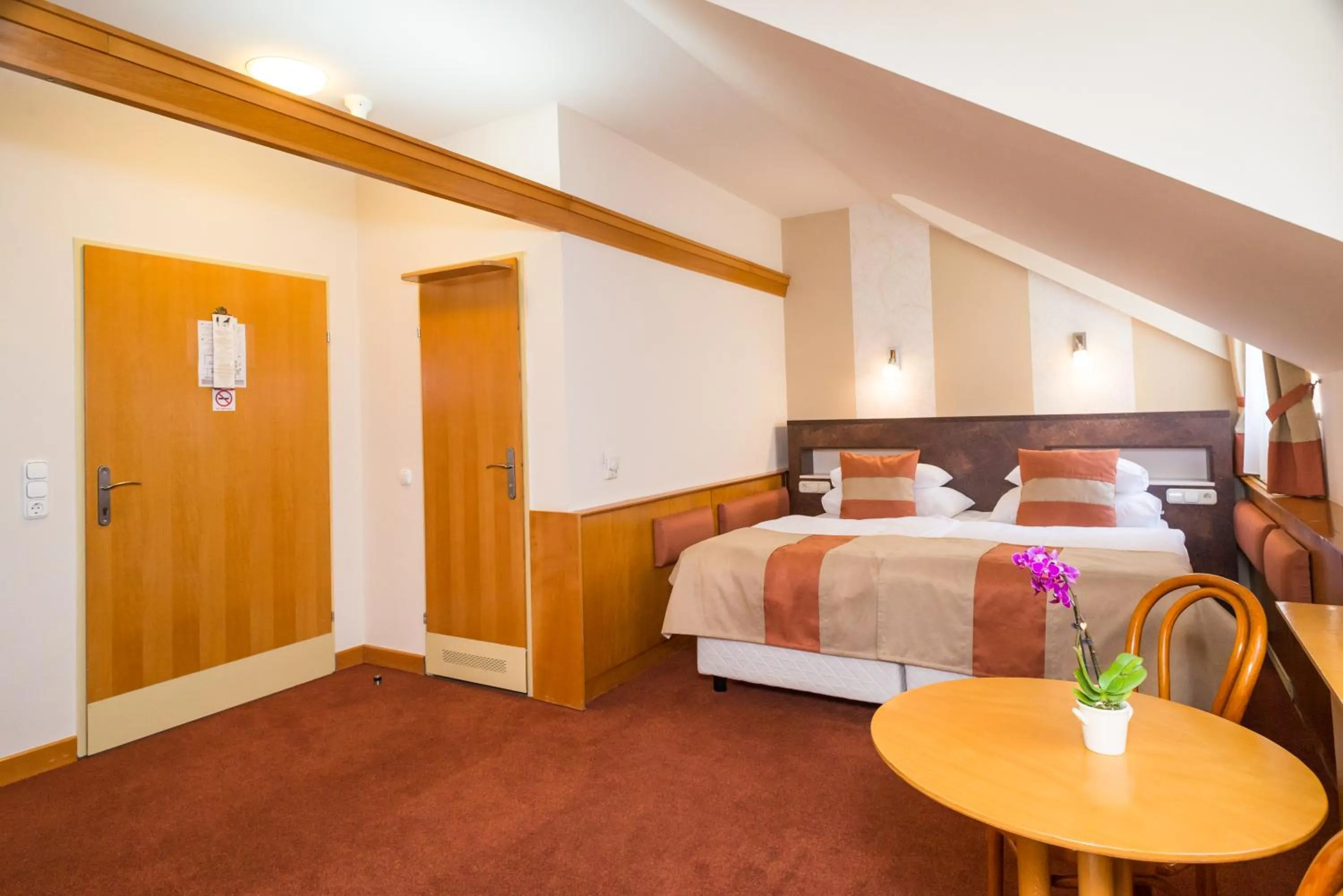 Photo of the whole room, Bed in Hotel Spa Hévíz