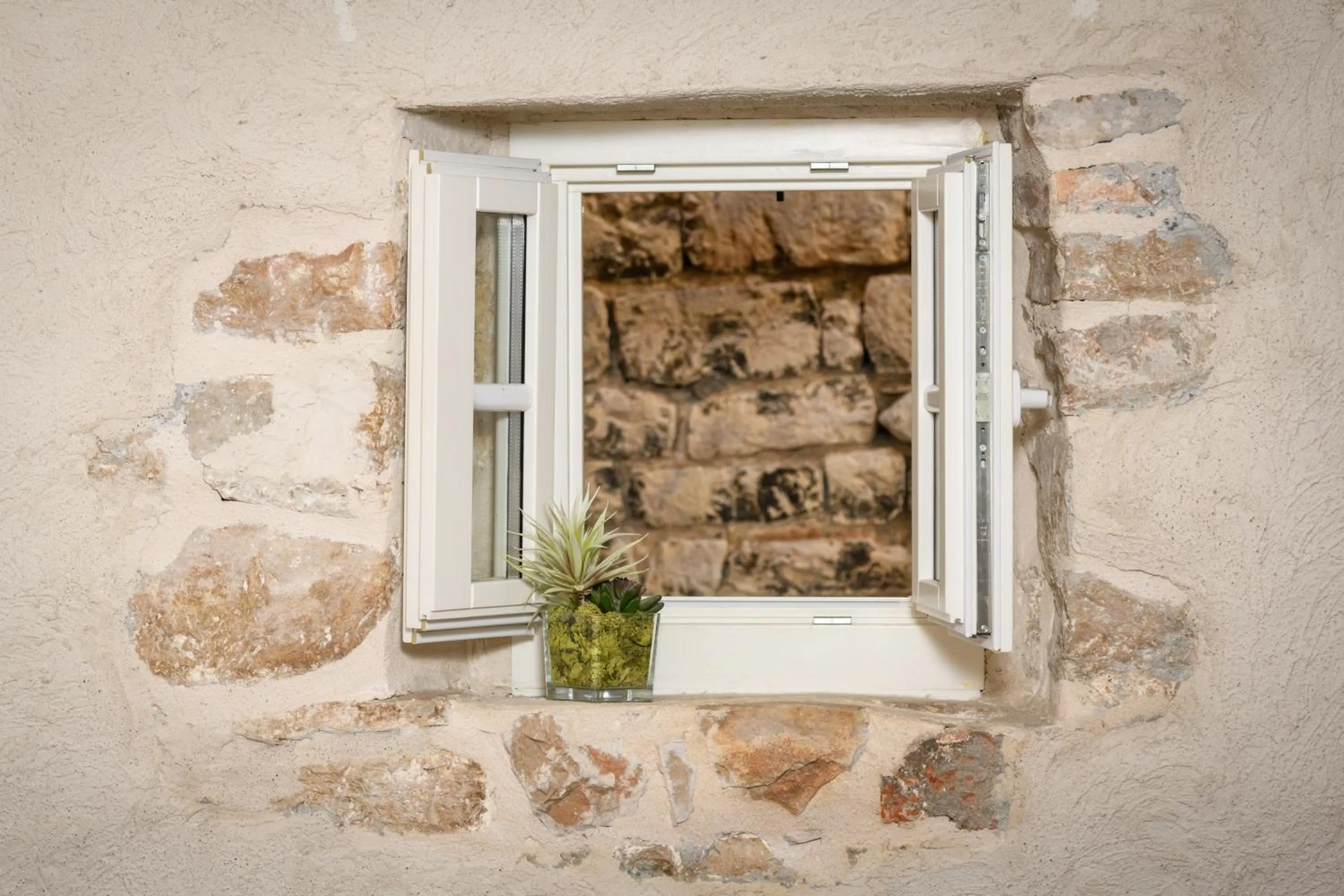 Decorative detail in Fenice Palace