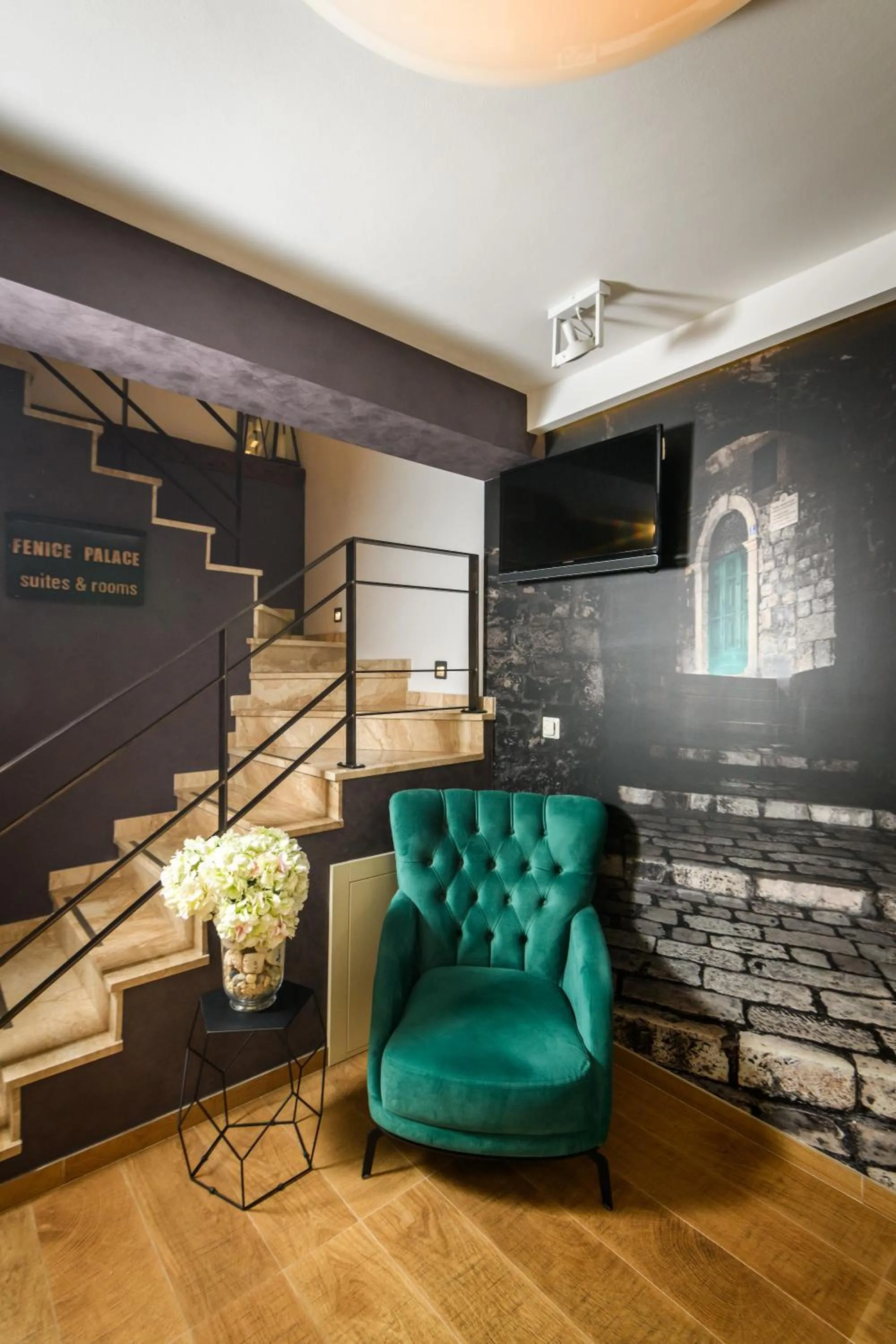 Night in Fenice Palace