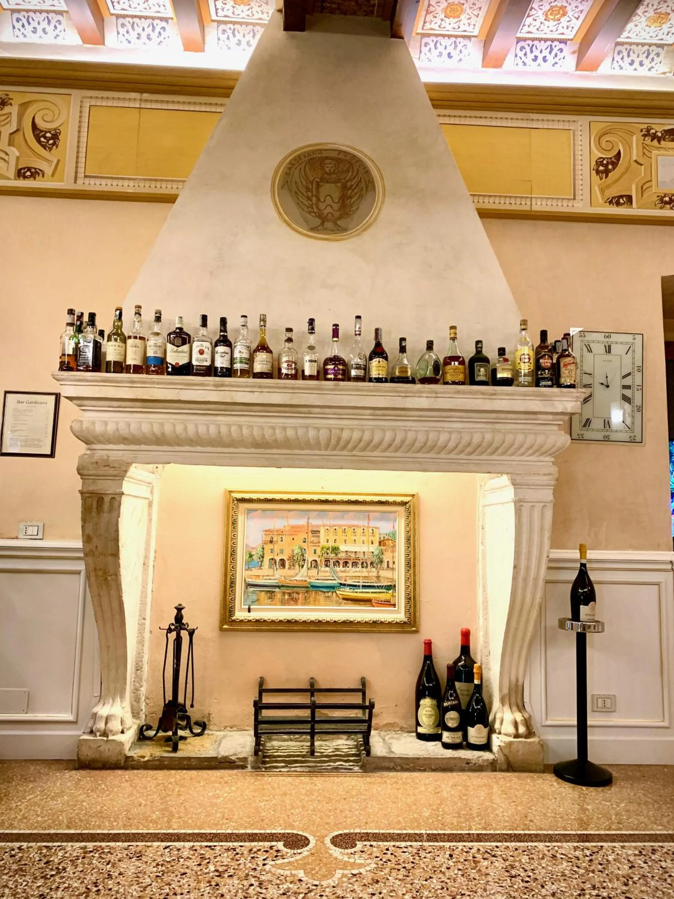 Decorative detail in Albergo Gardesana