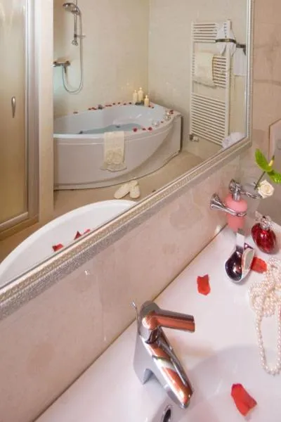 Hot Tub in Baia del Mar Beach Boutique Hotel