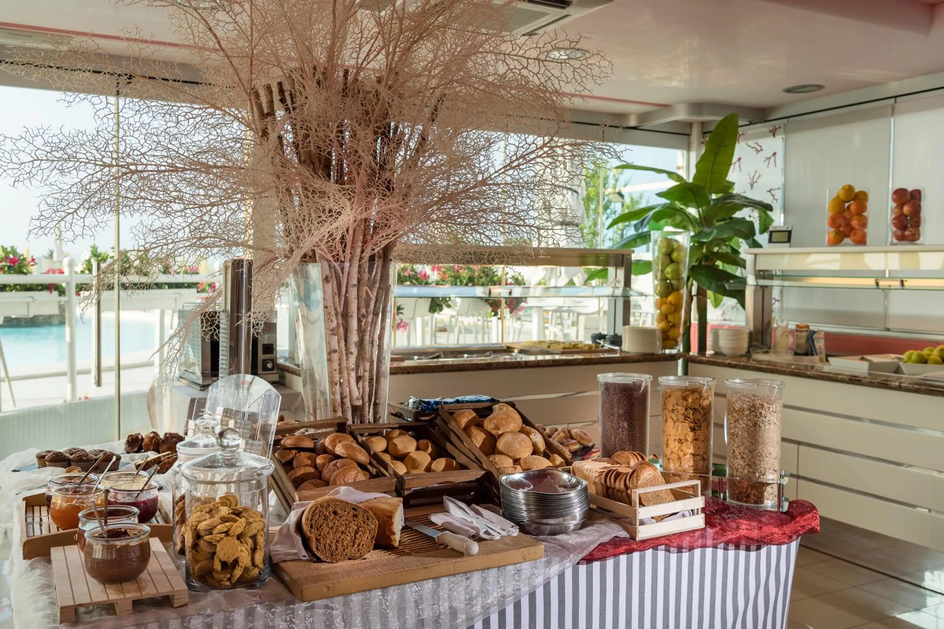 Food and drinks in Baia del Mar Beach Boutique Hotel