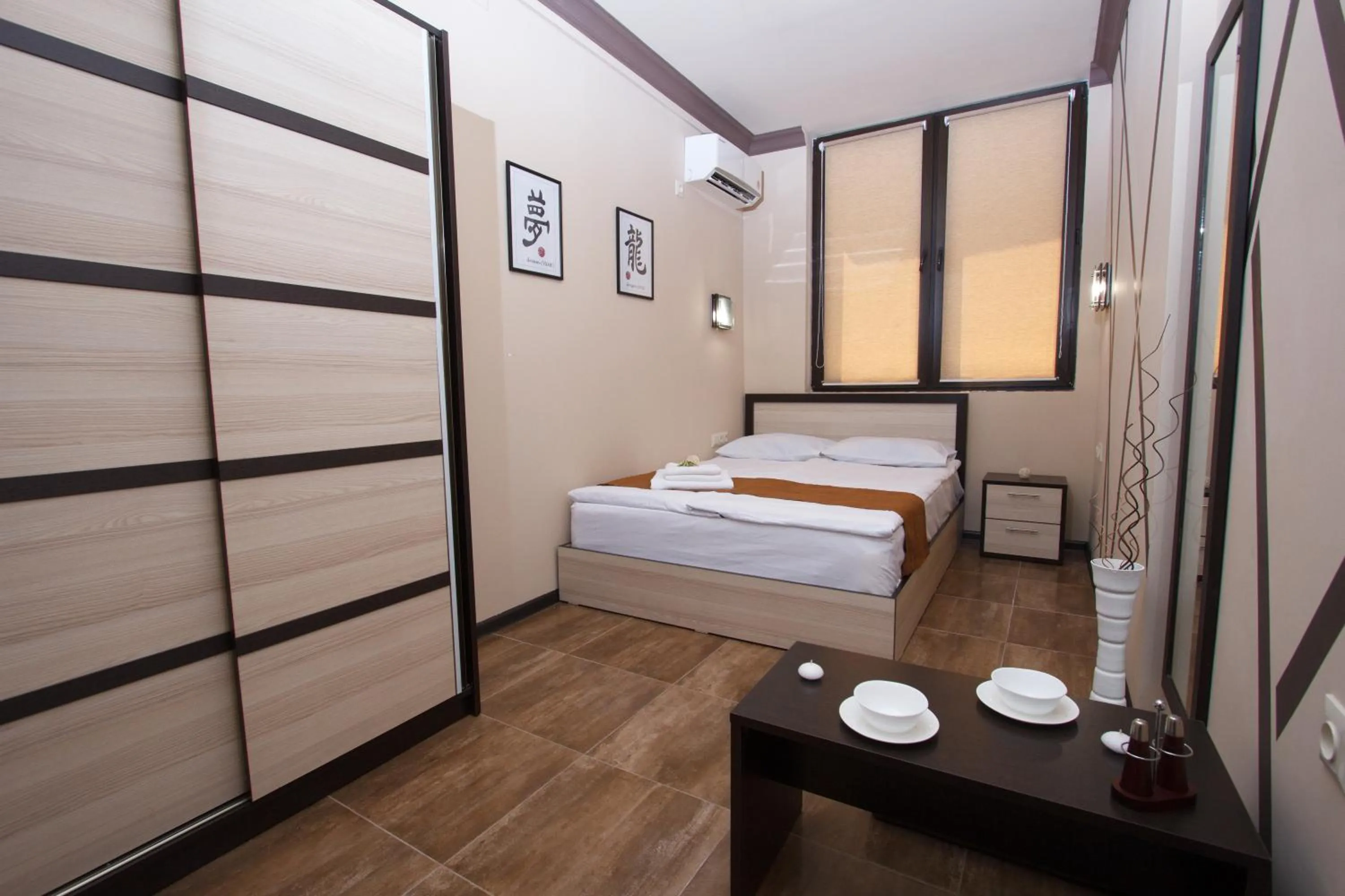 Property building, Bed in WOW Guest house in apartment 141