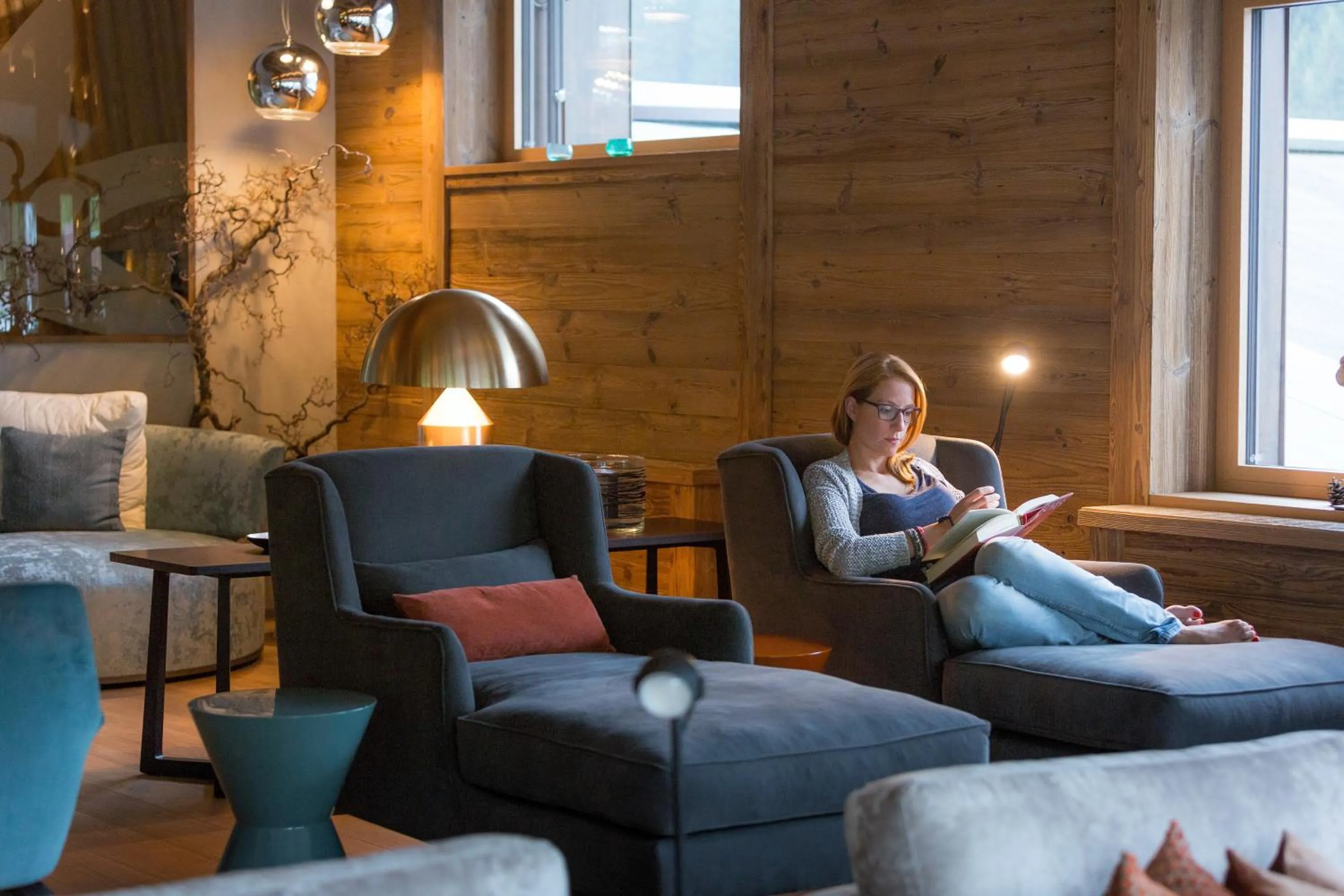 Library in Hotel Alpin Spa Tuxerhof