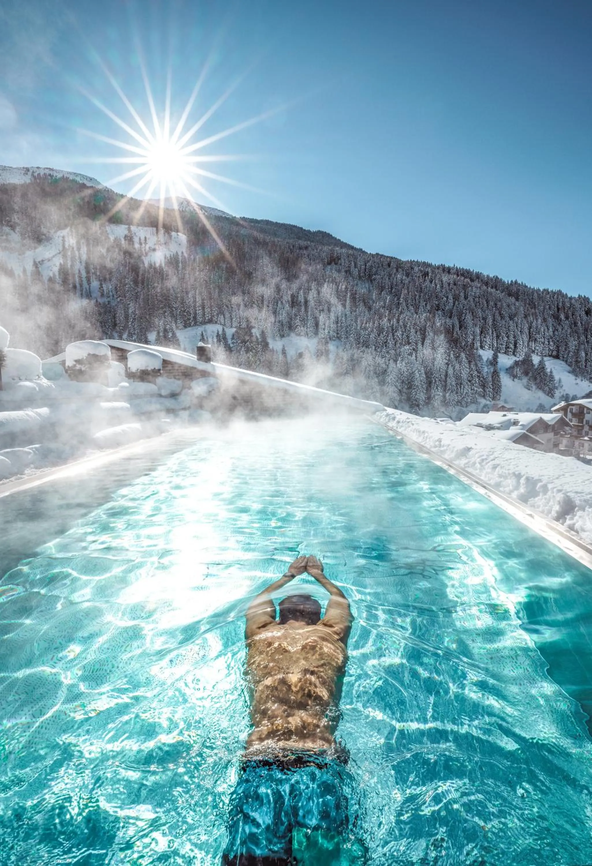 Swimming pool in Hotel Alpin Spa Tuxerhof