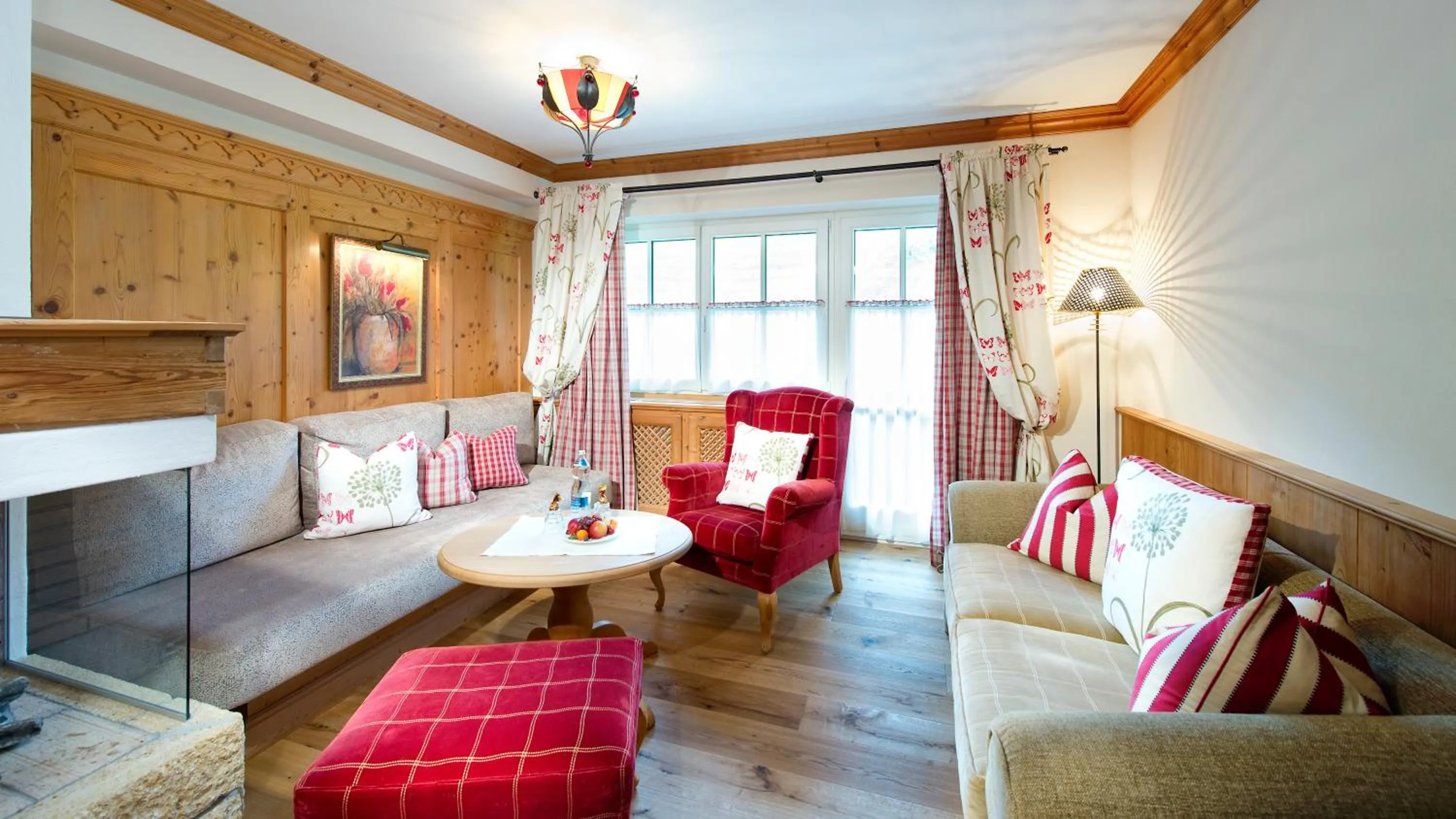 Photo of the whole room in Hotel Alpin Spa Tuxerhof