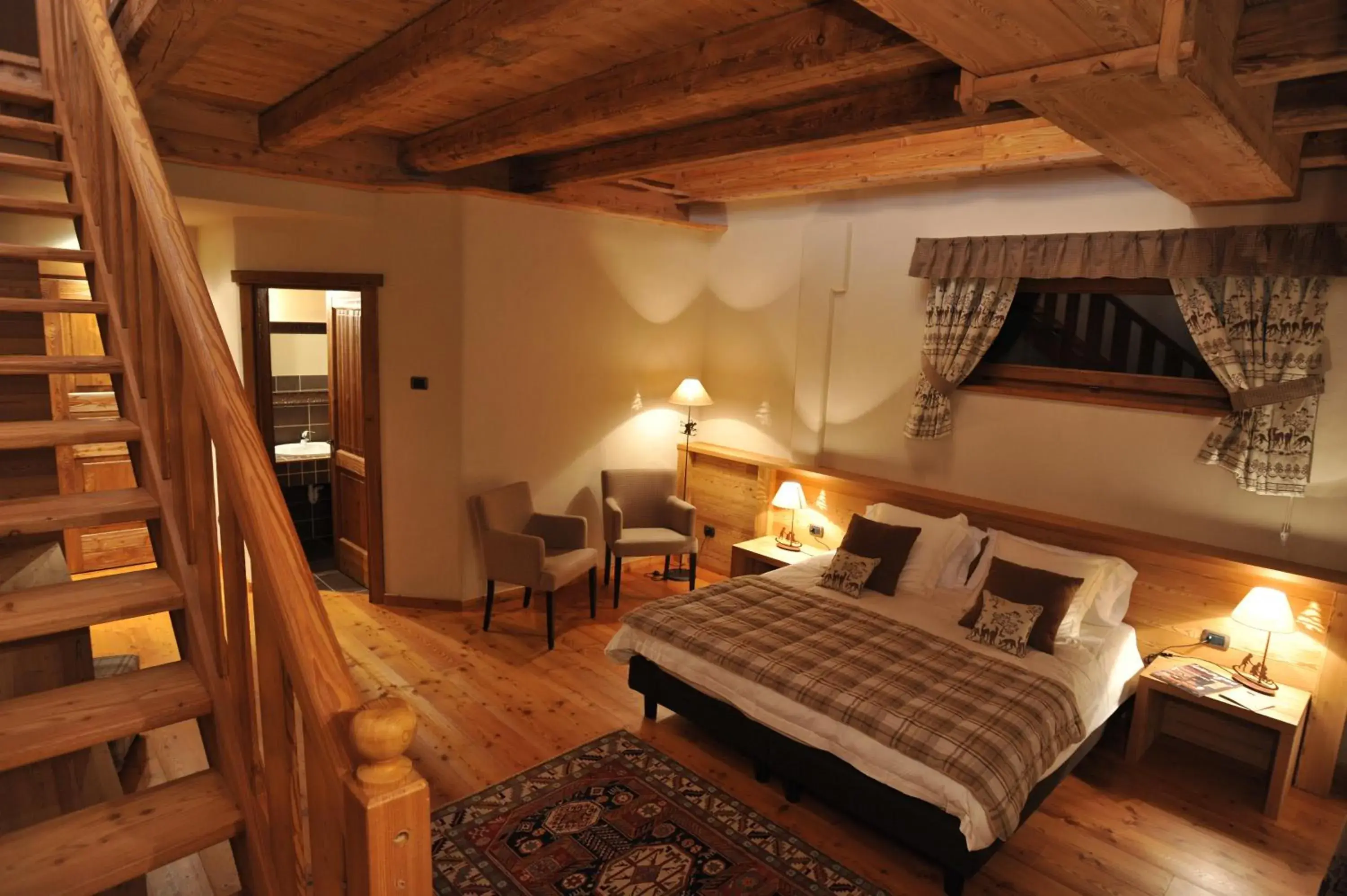 Suite with Terrace in La Madonnina Del Gran Paradiso Wellness Hotel Suite with Terrace in La Madonnina Del Gran Paradiso Wellness Hotel